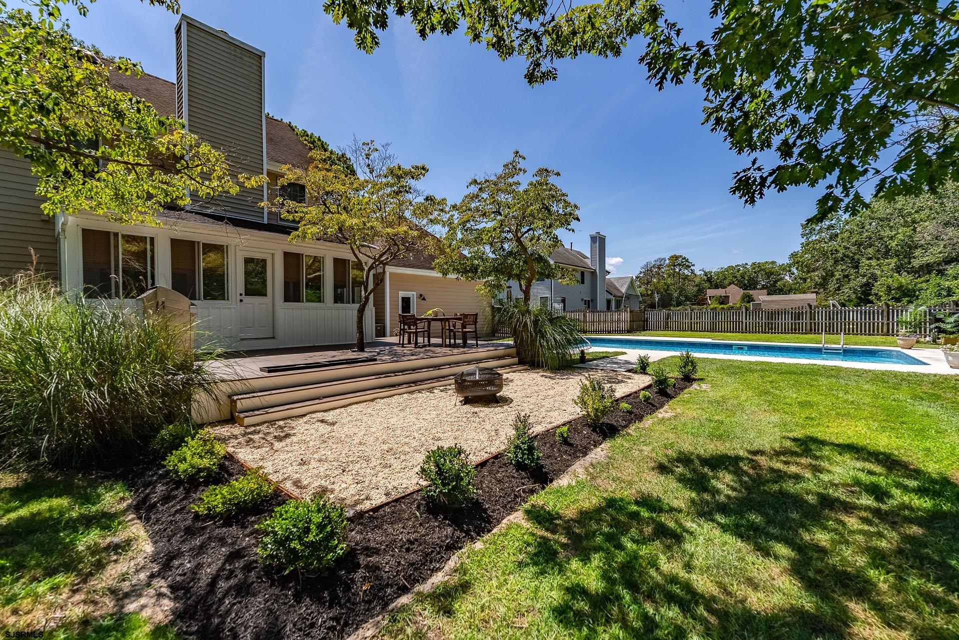 35 Victoria Ln