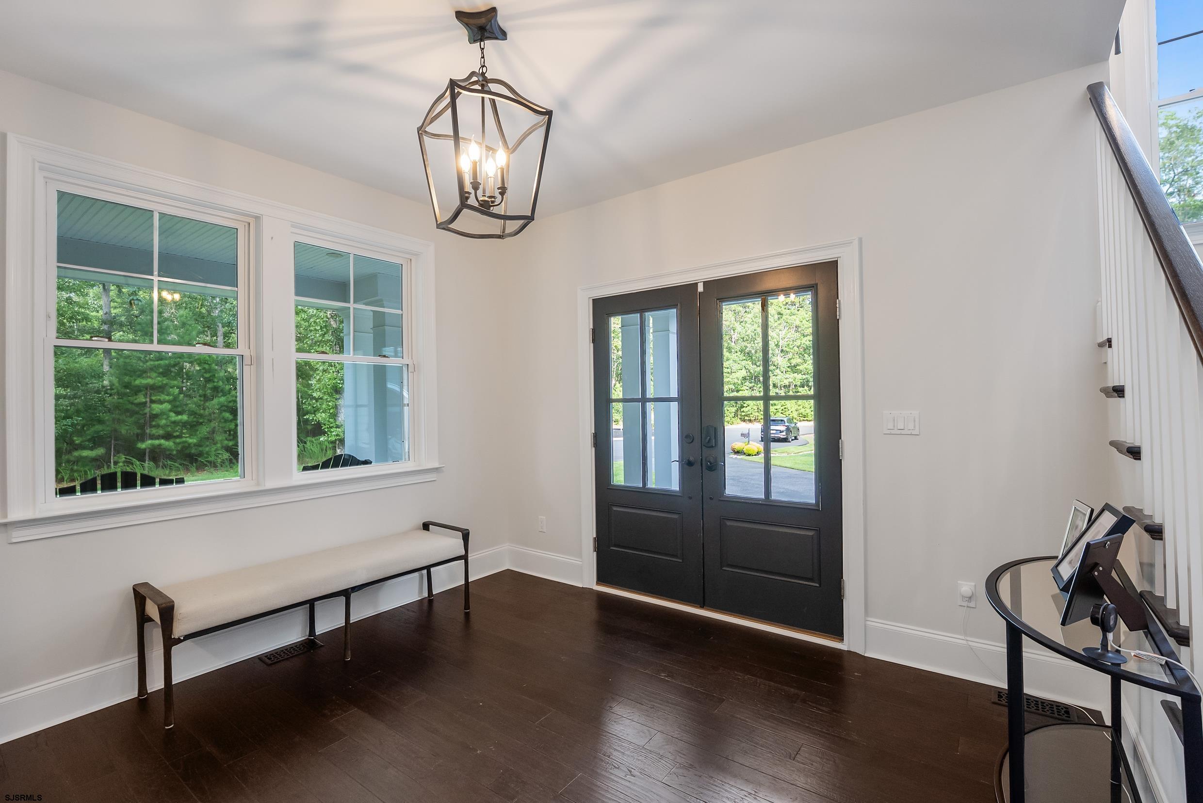 802 Gatehouse Dr