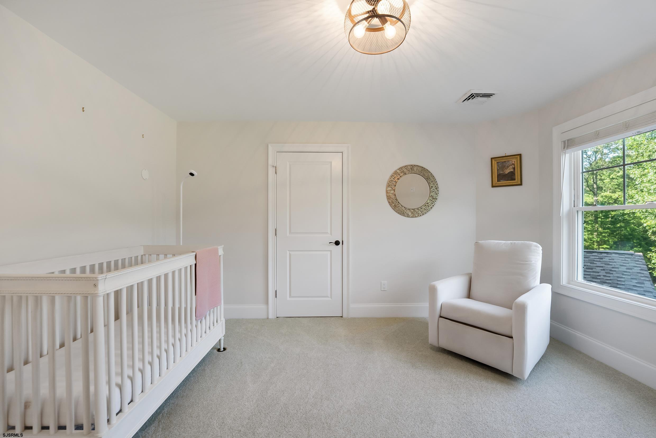 802 Gatehouse Dr