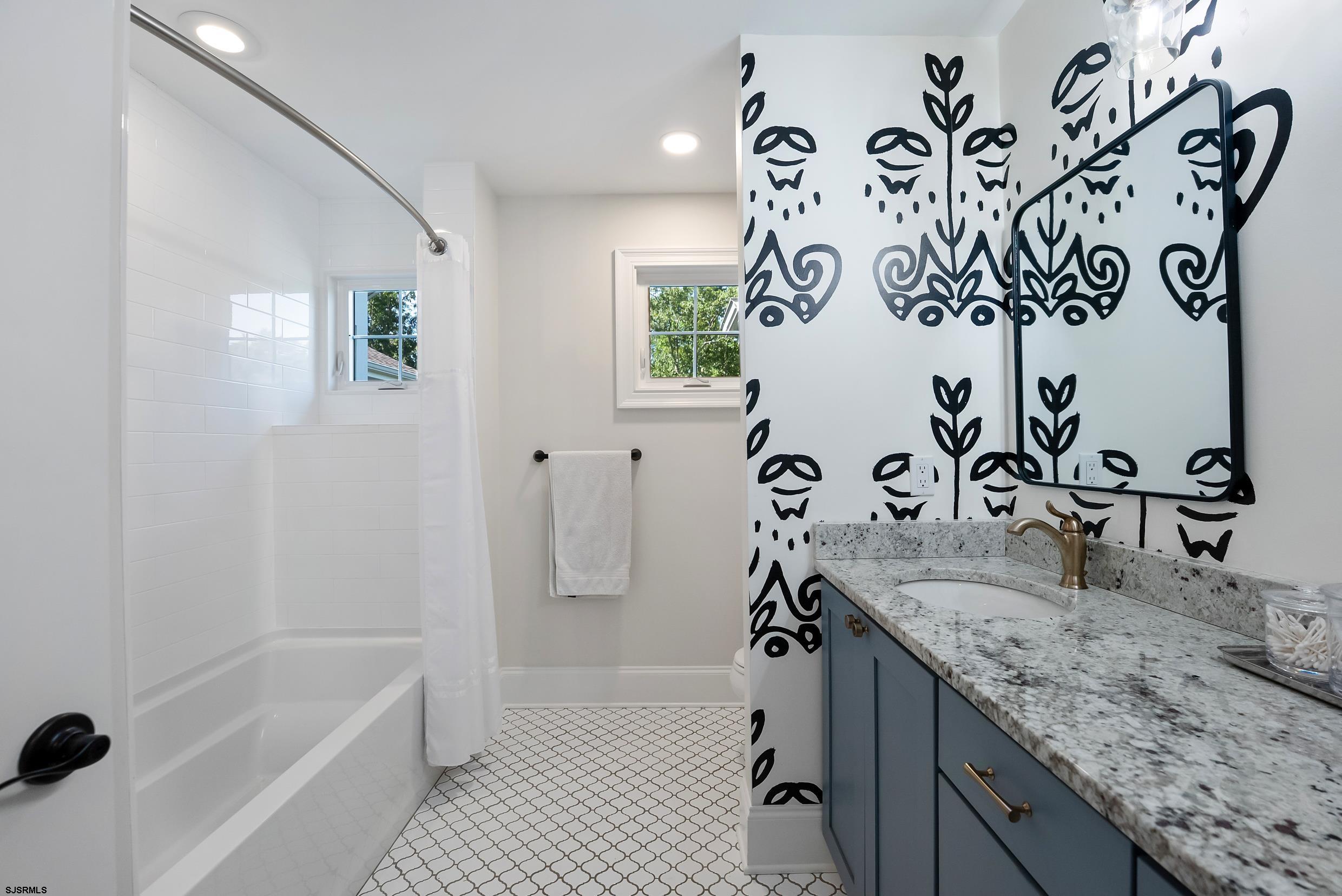 802 Gatehouse Dr