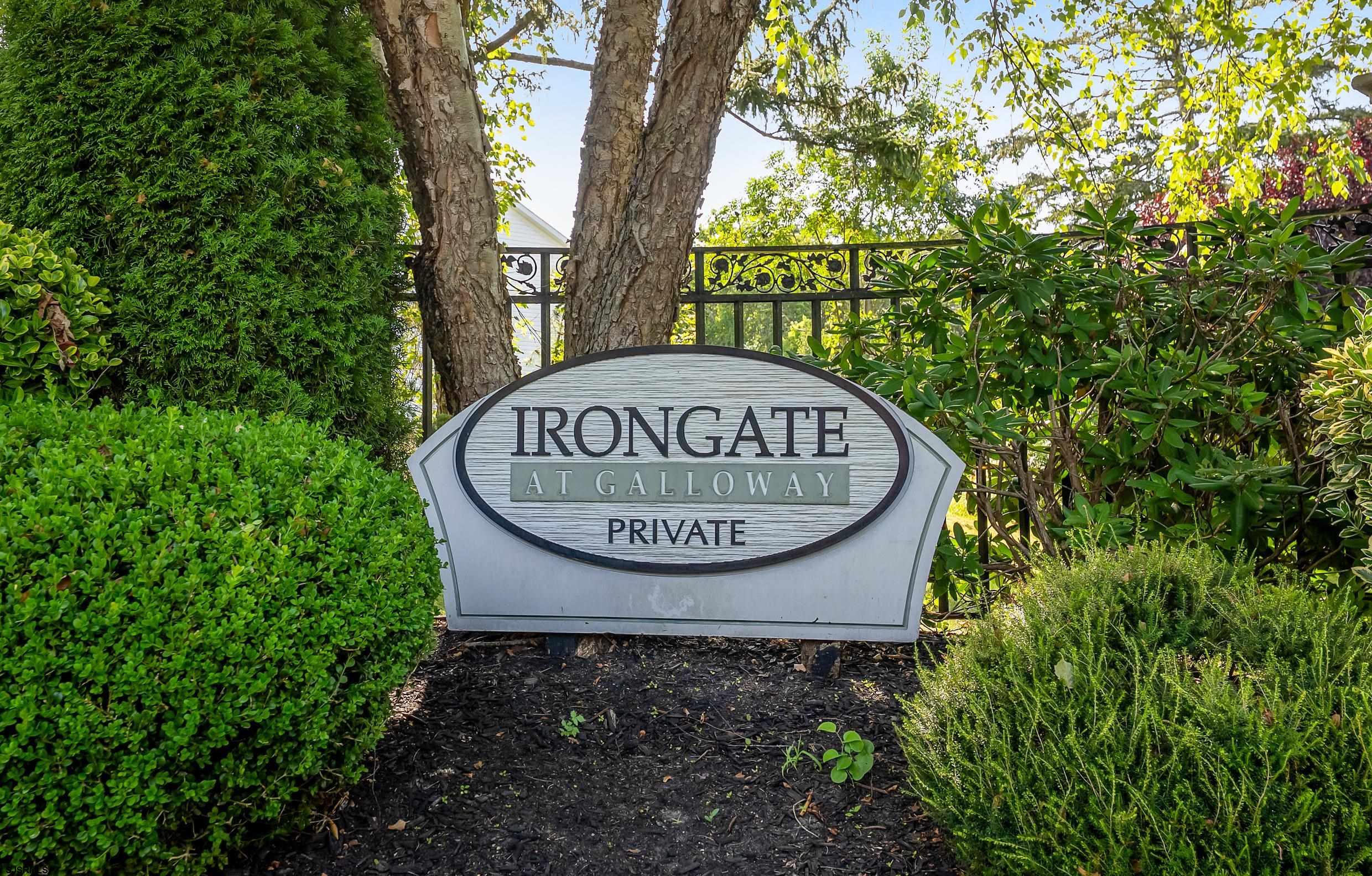 802 Gatehouse Dr