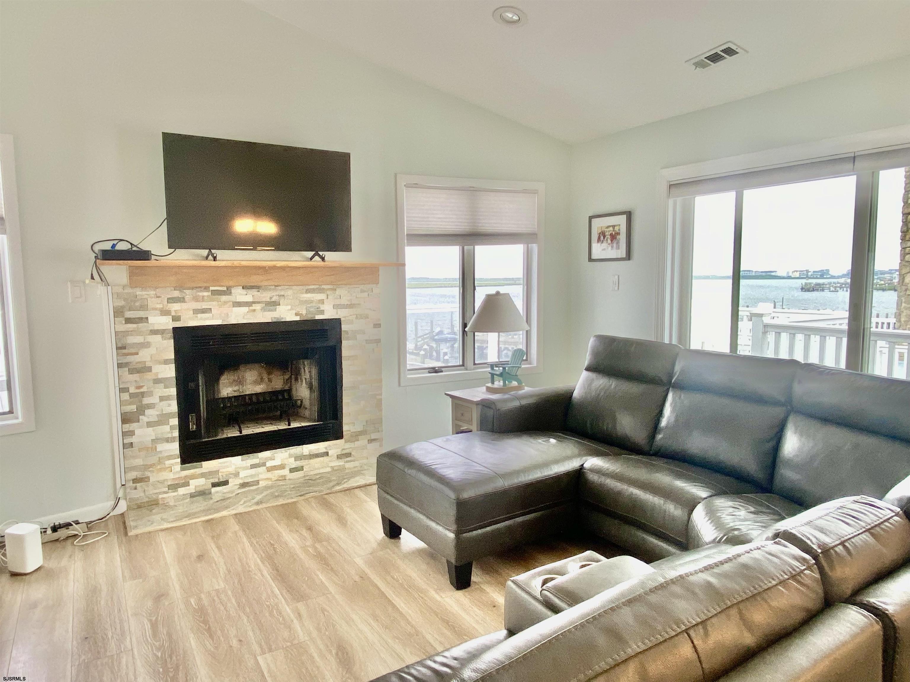 1303 E Shore Dr