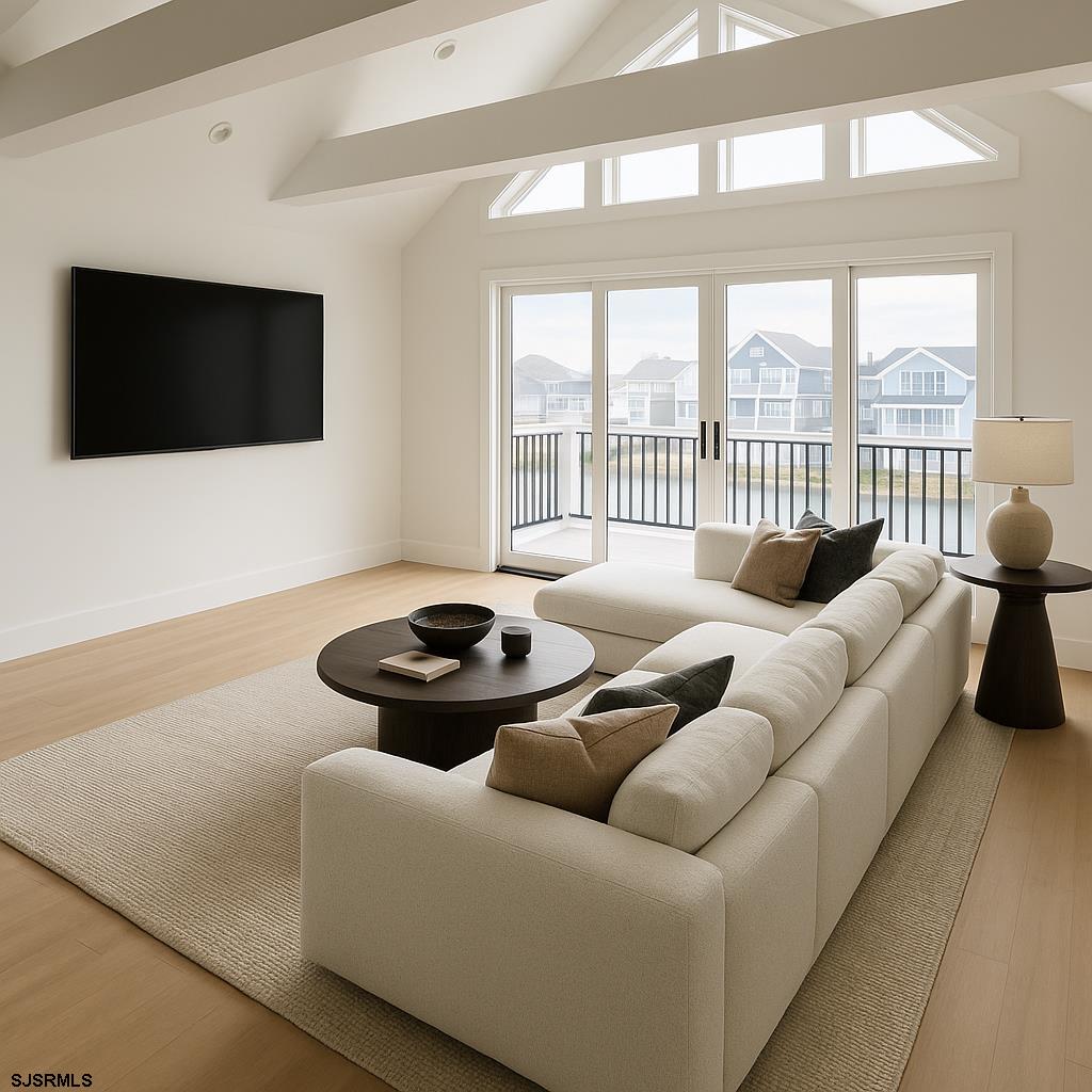 558 N Connecticut Avenue - Picture 2