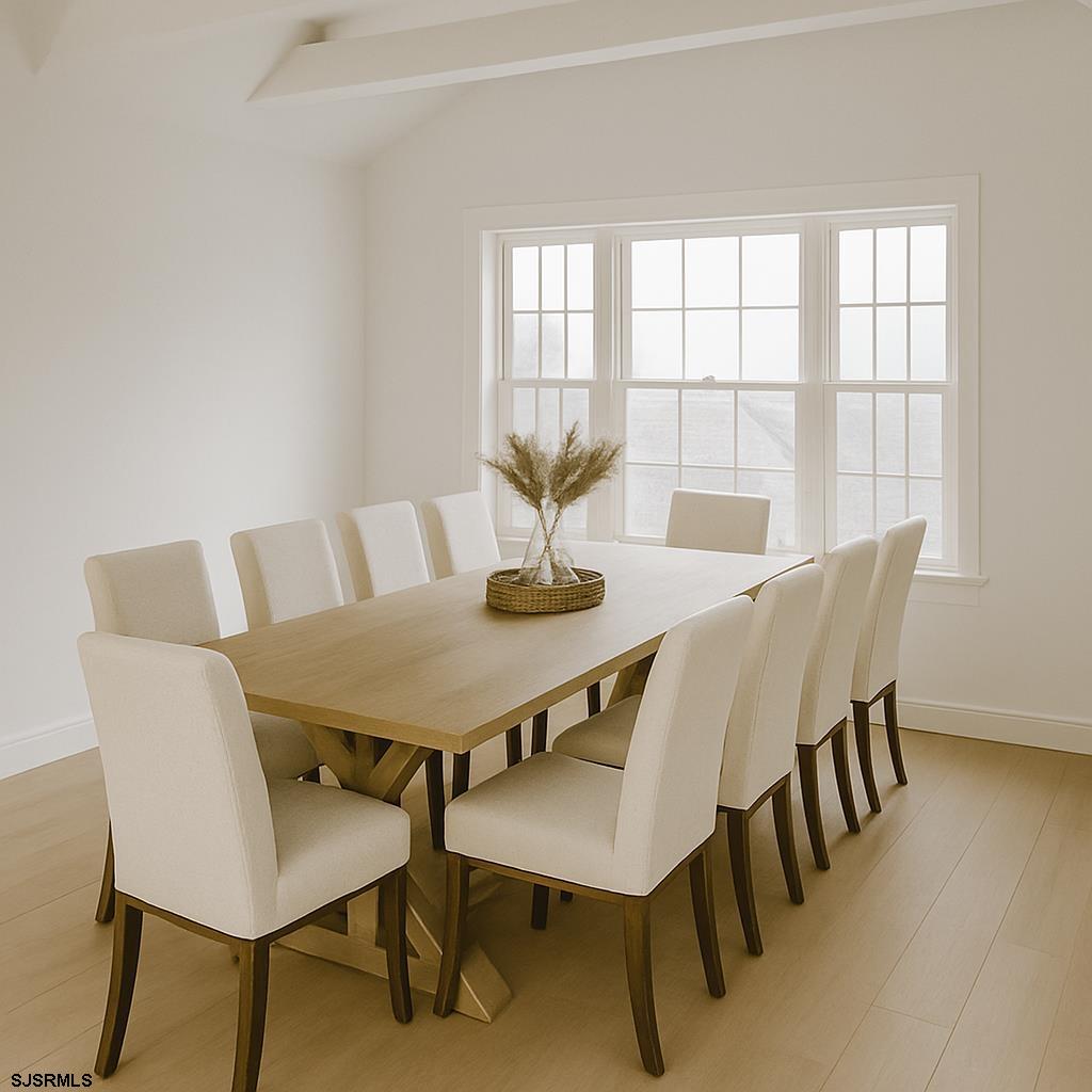 558 N Connecticut Avenue - Picture 4