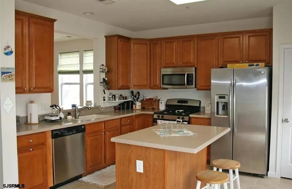 248 MALLARD LANE - Picture 2