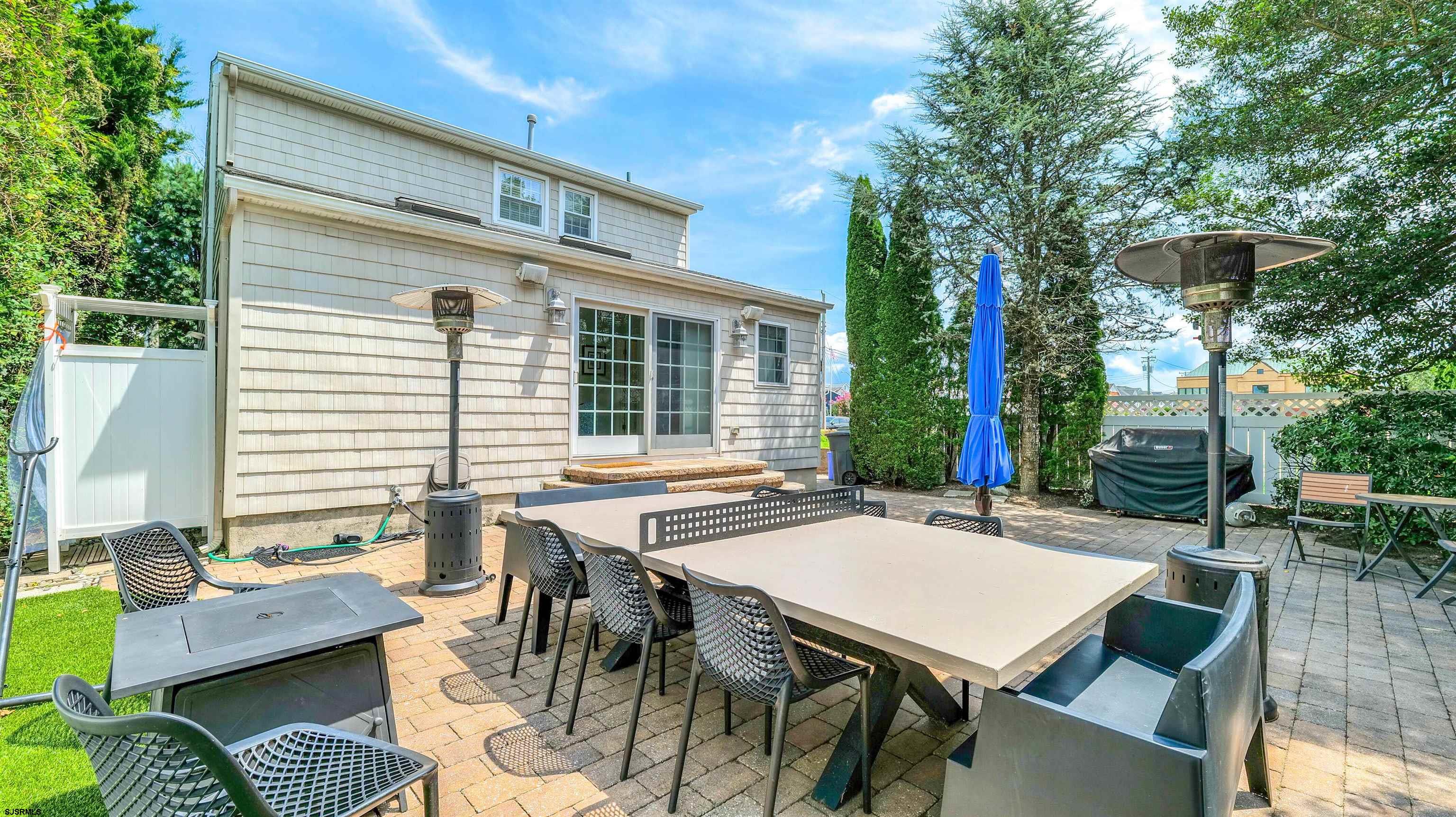 6 N Lancaster Avenue