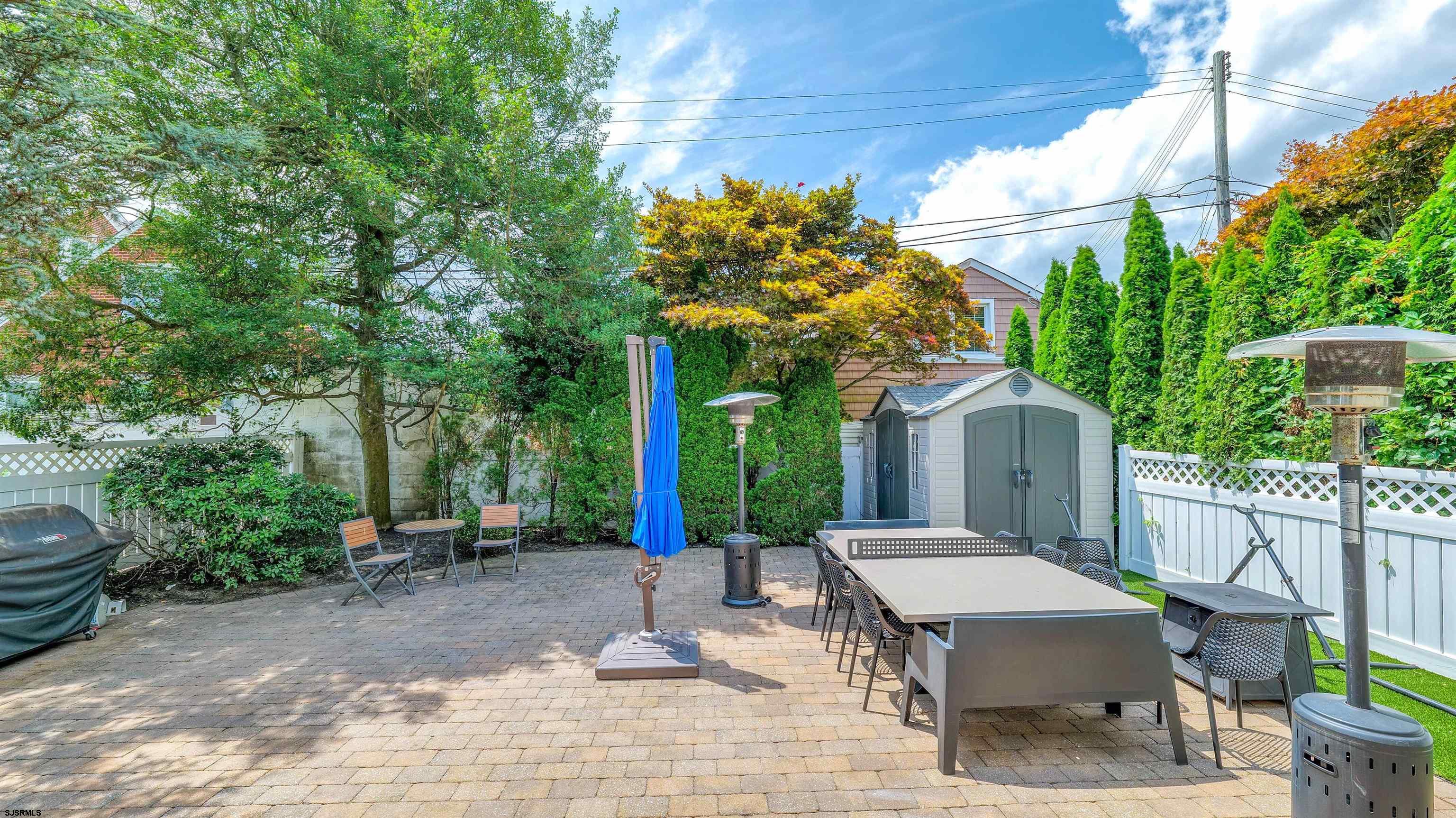 6 N Lancaster Avenue