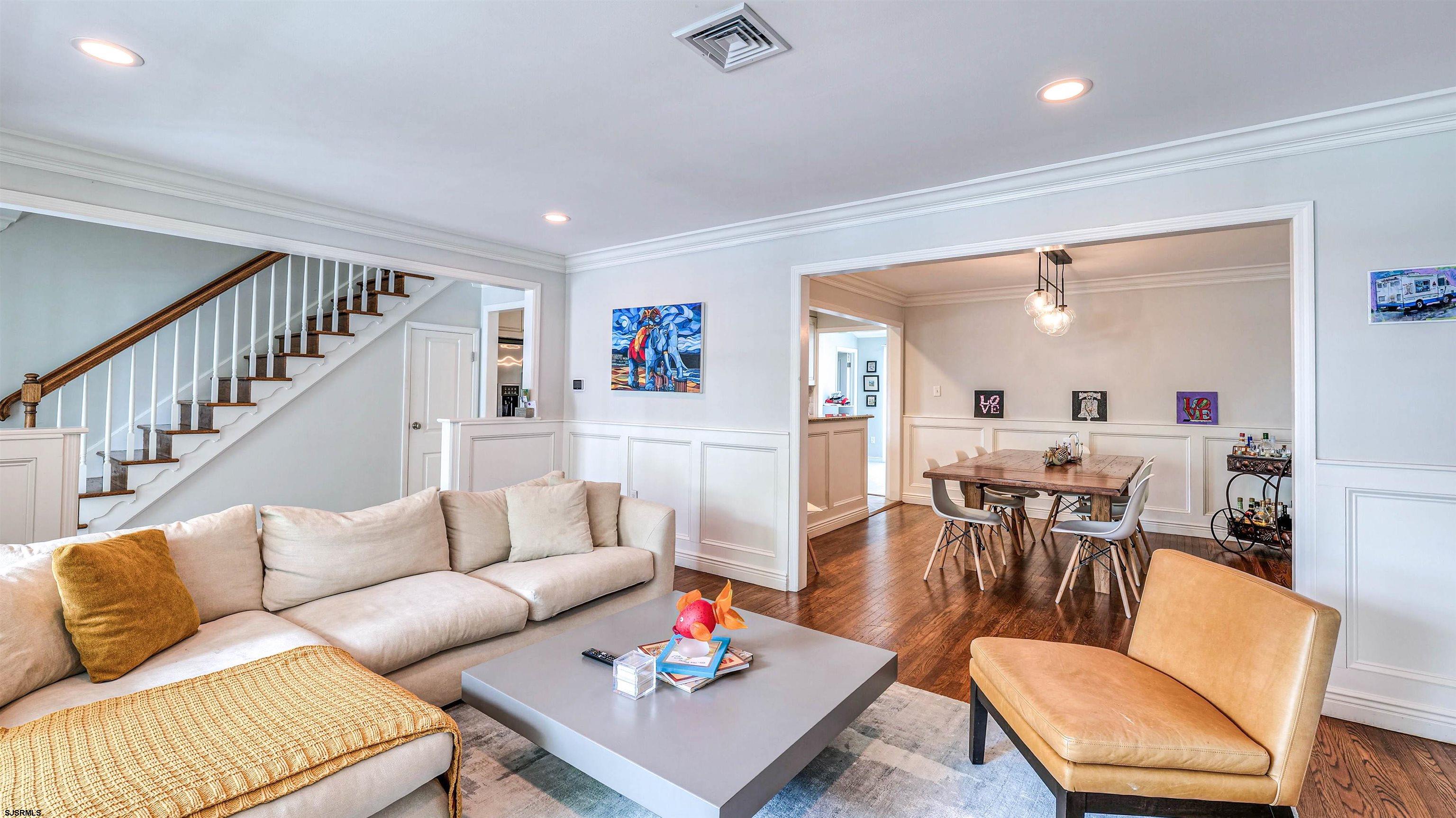 6 N Lancaster Avenue