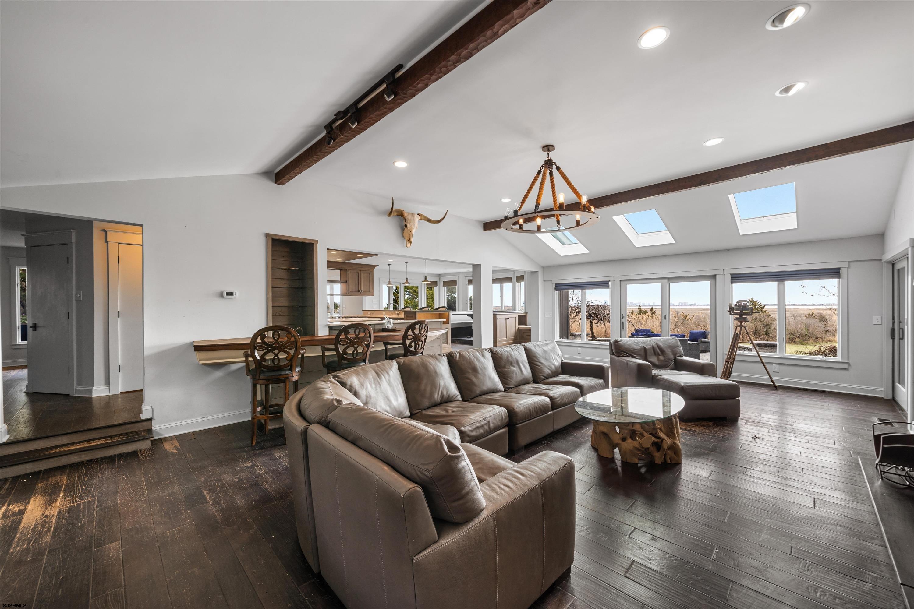 229 Landing Ln