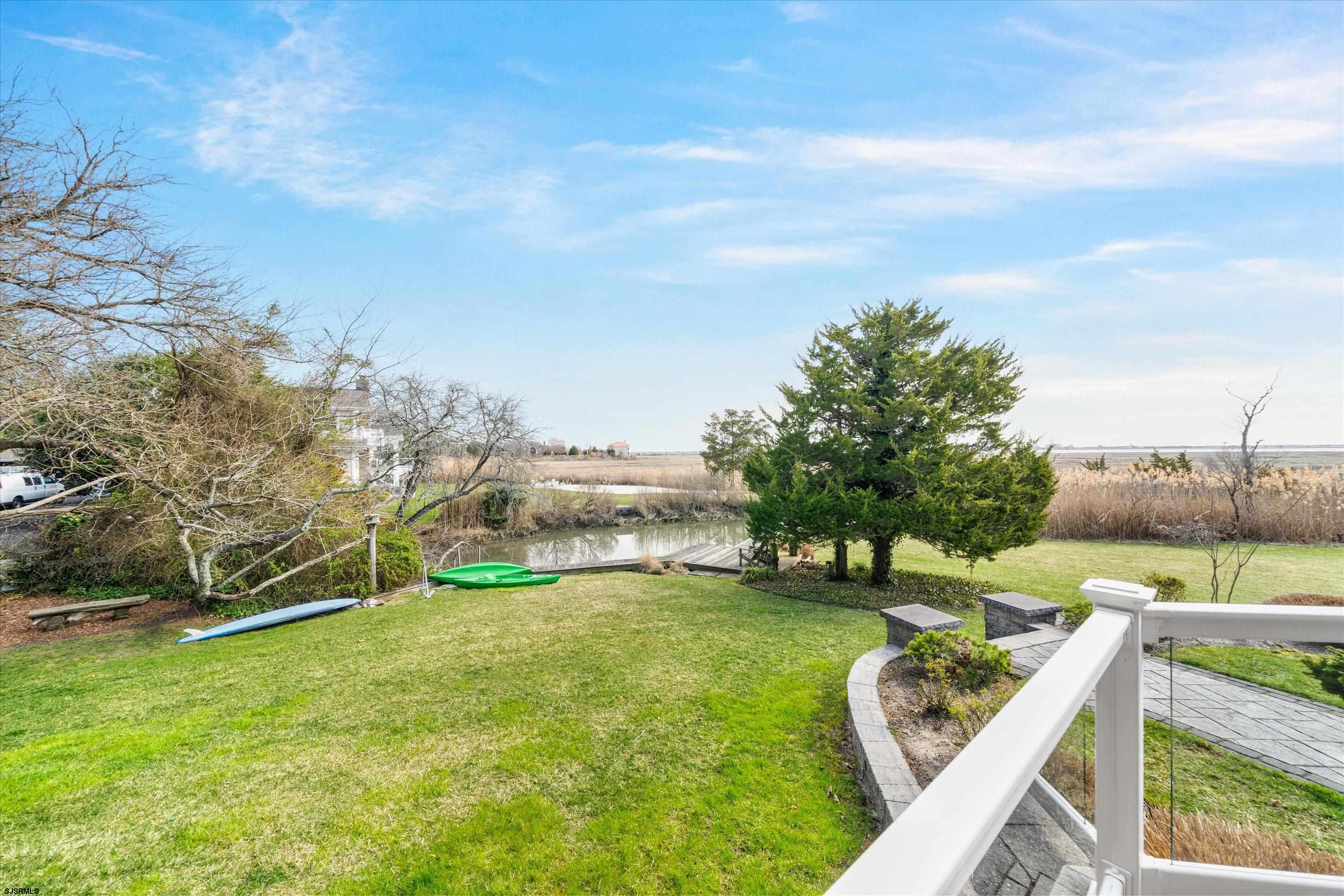 229 Landing Ln