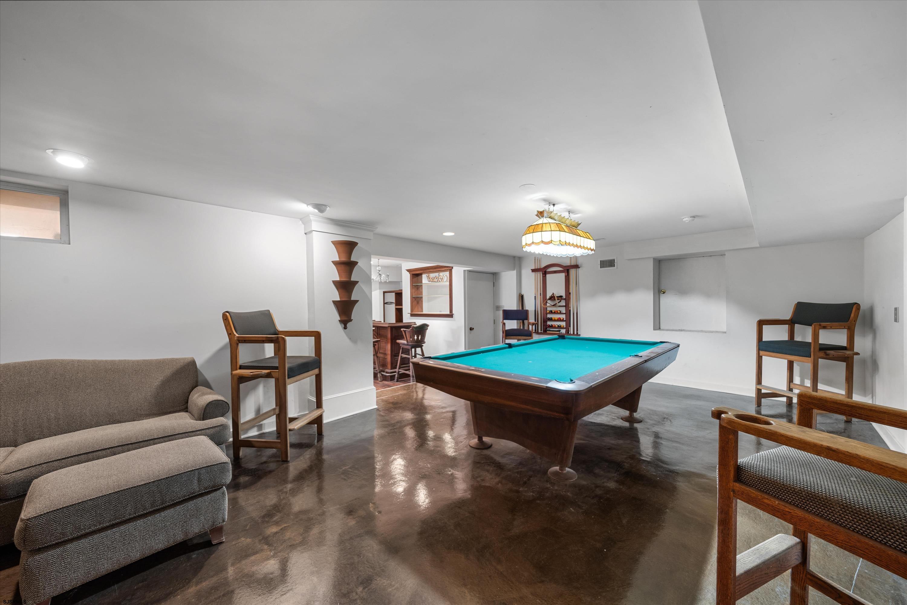 229 Landing Ln