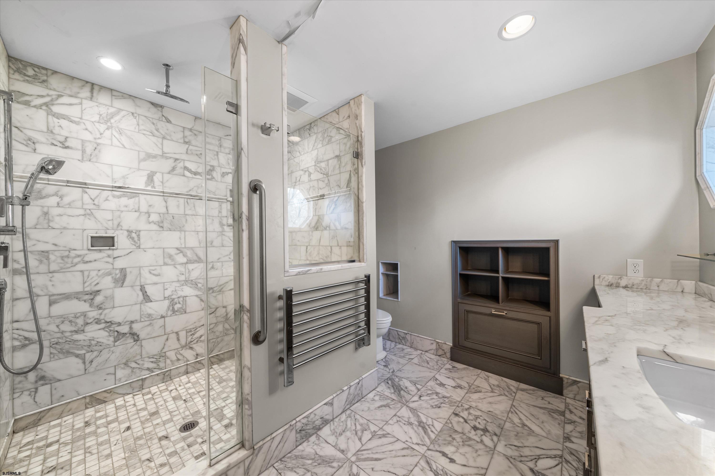229 Landing Ln