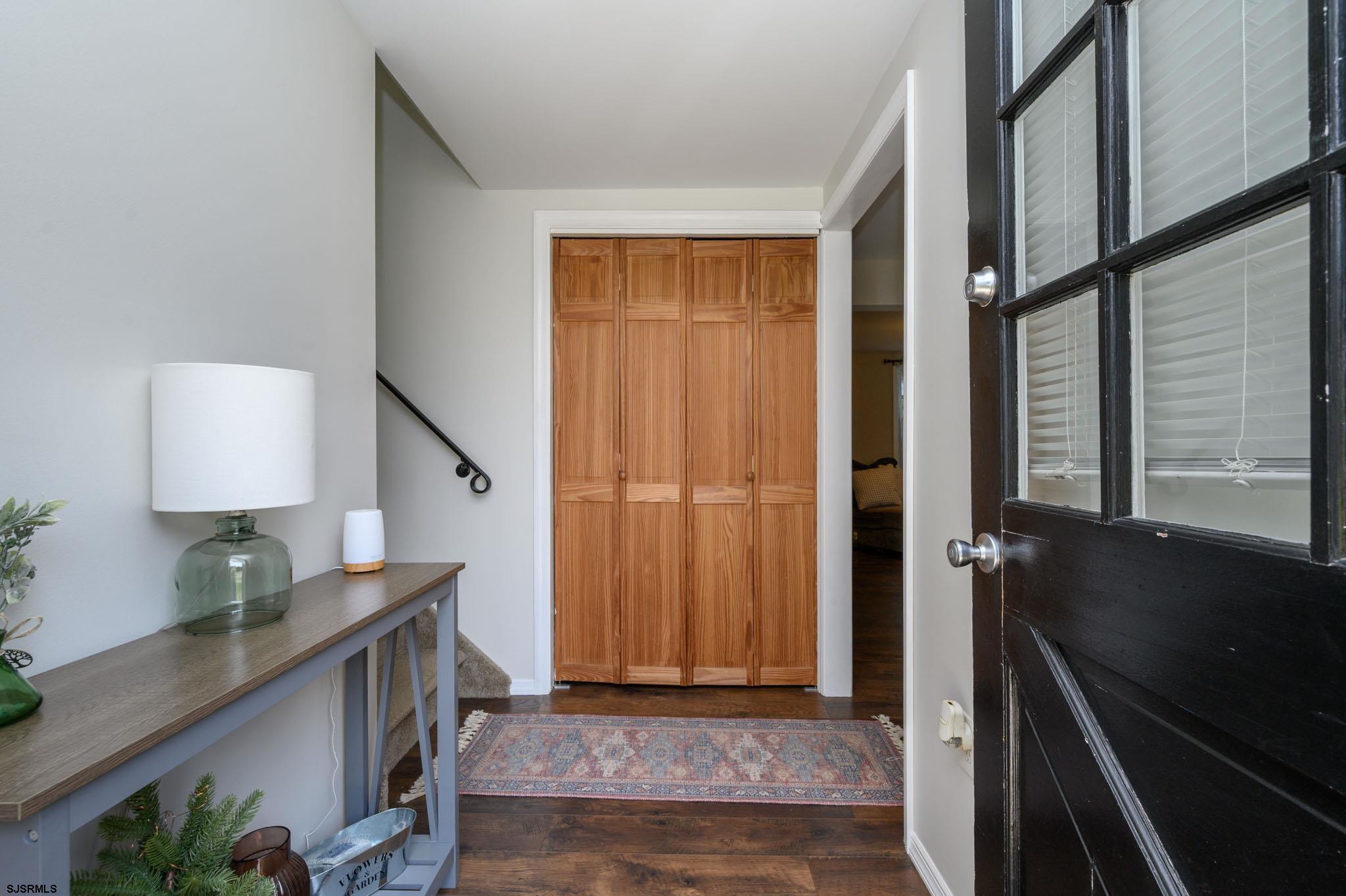 515 Kadlubeck Way Way - Picture 2