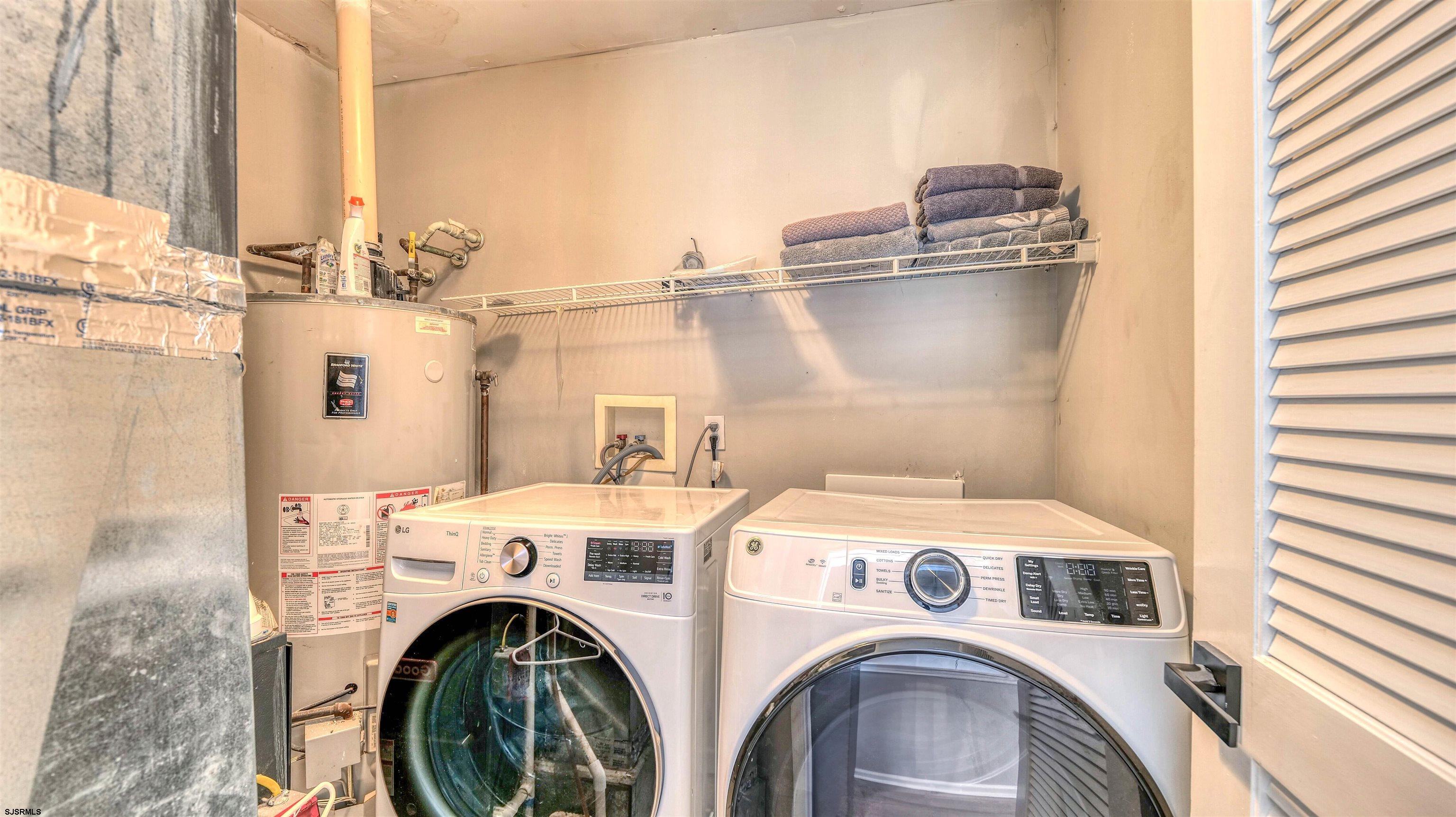 909 N BURGHLEY Avenue