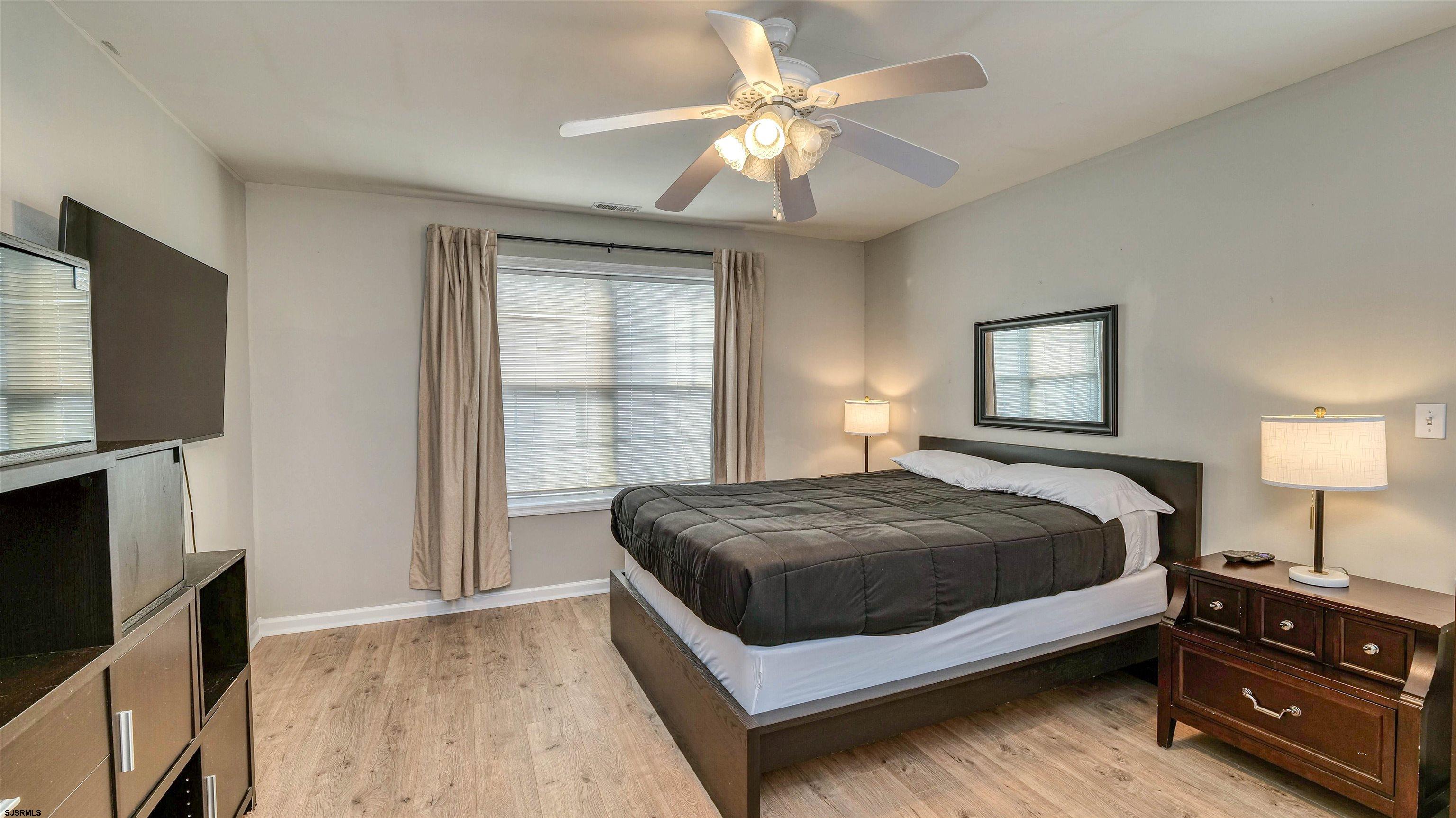 909 N BURGHLEY Avenue