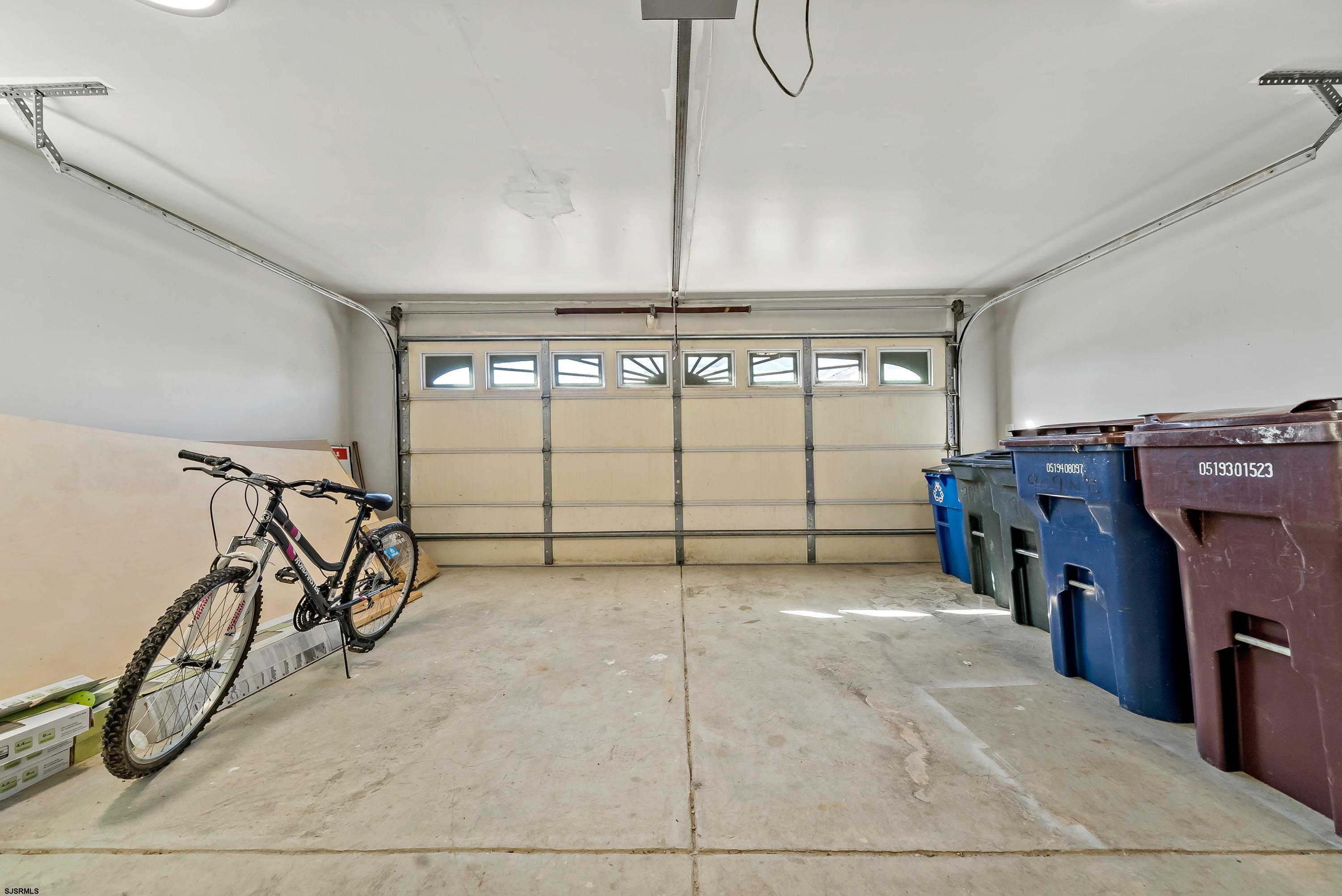 909 N BURGHLEY Avenue