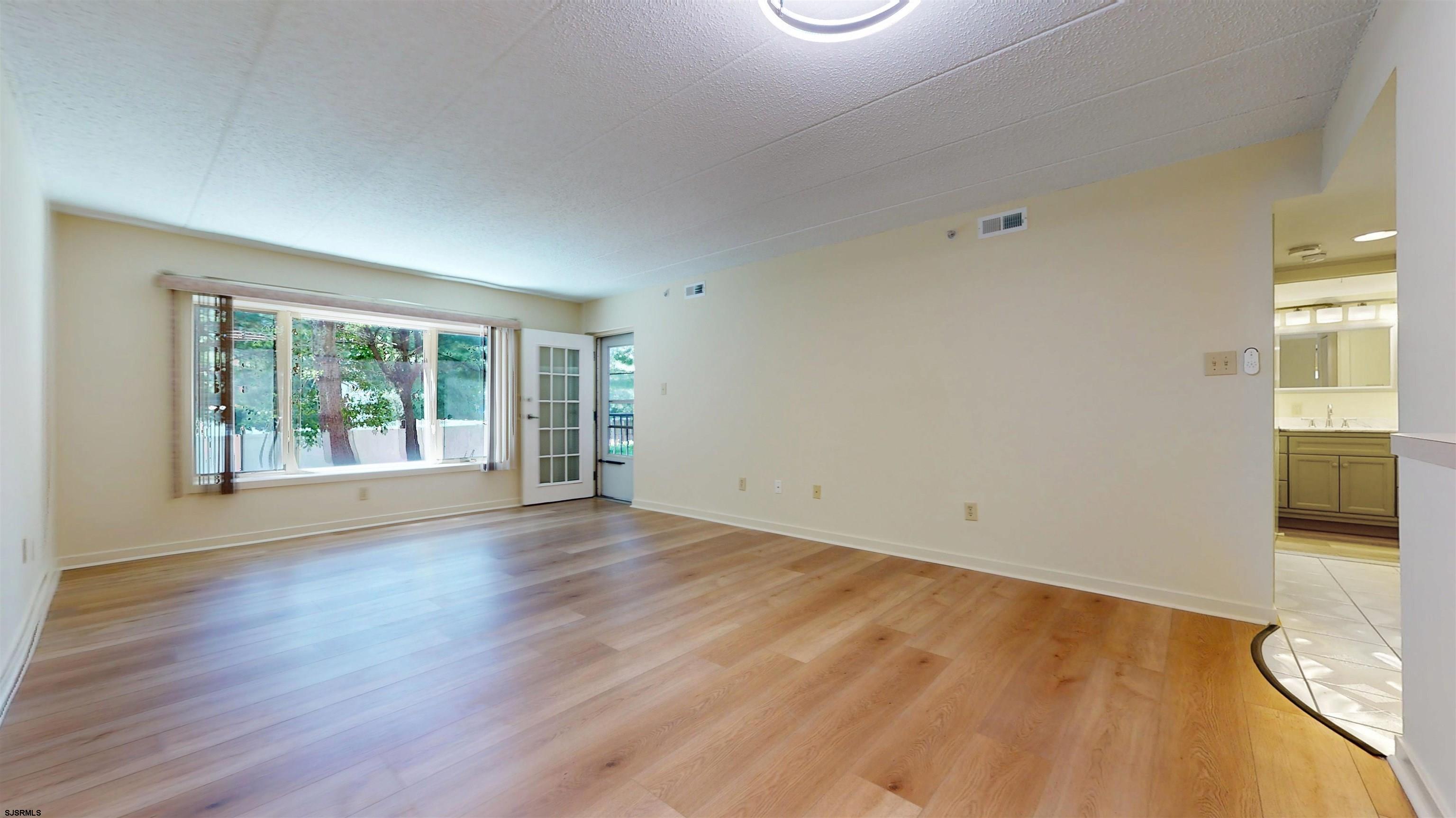 4109 Dolphin Avenue - Picture 1