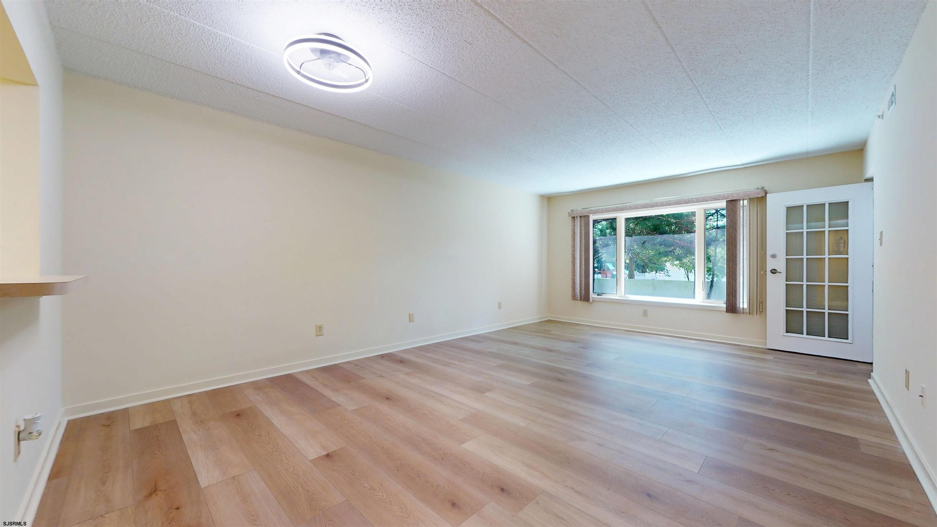 4109 Dolphin Avenue - Picture 2