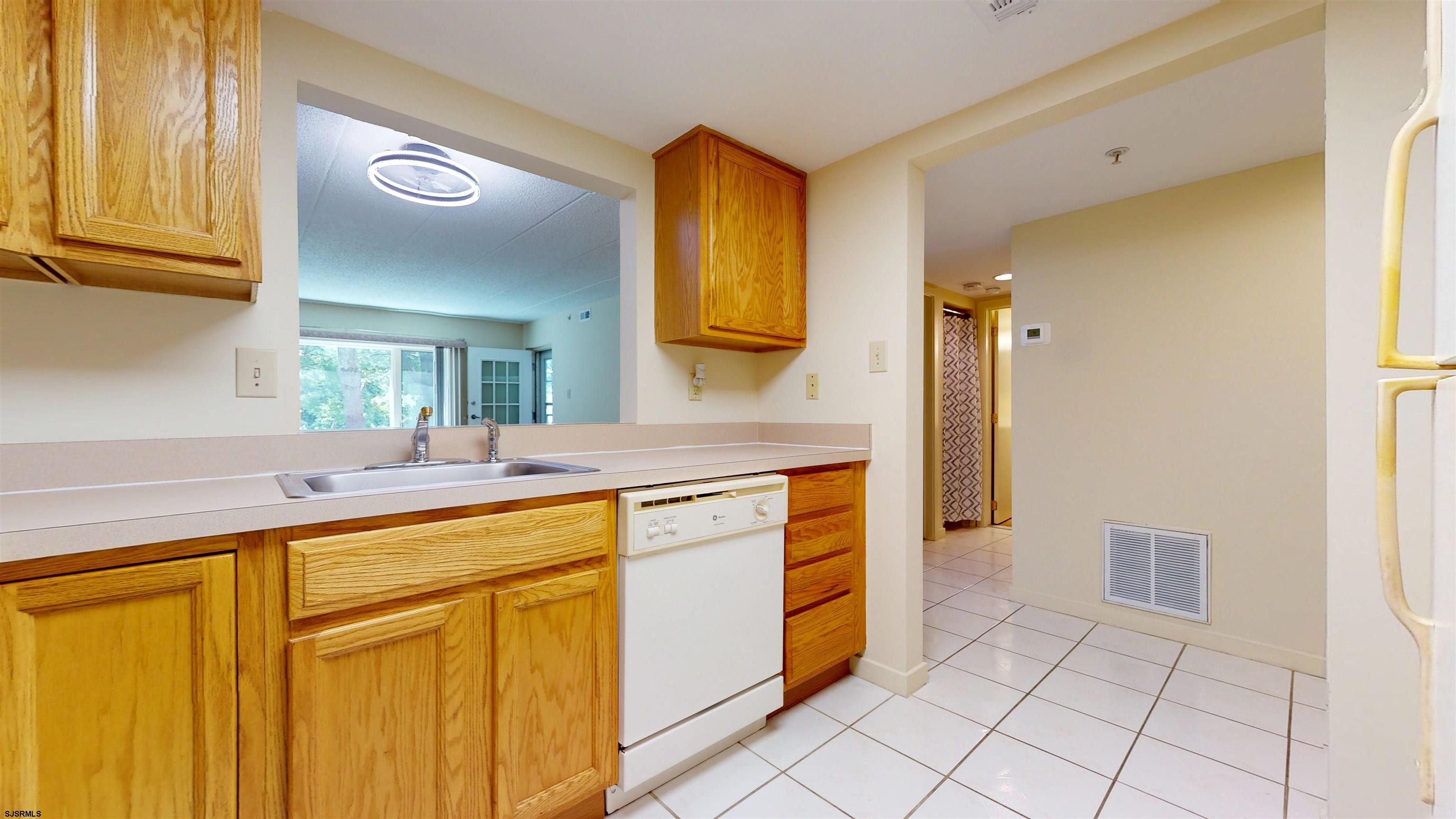 4109 Dolphin Avenue - Picture 4