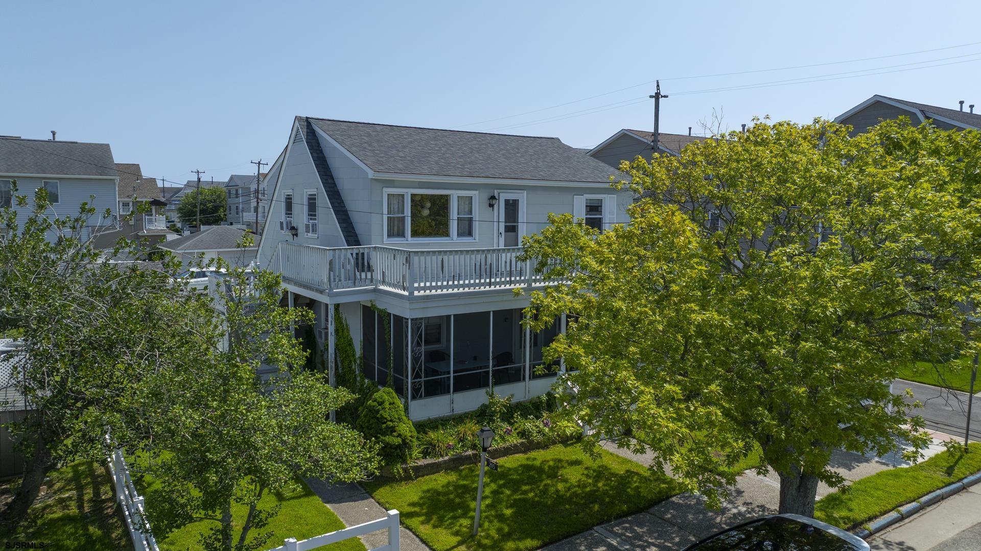 205 23rd St - Picture 1