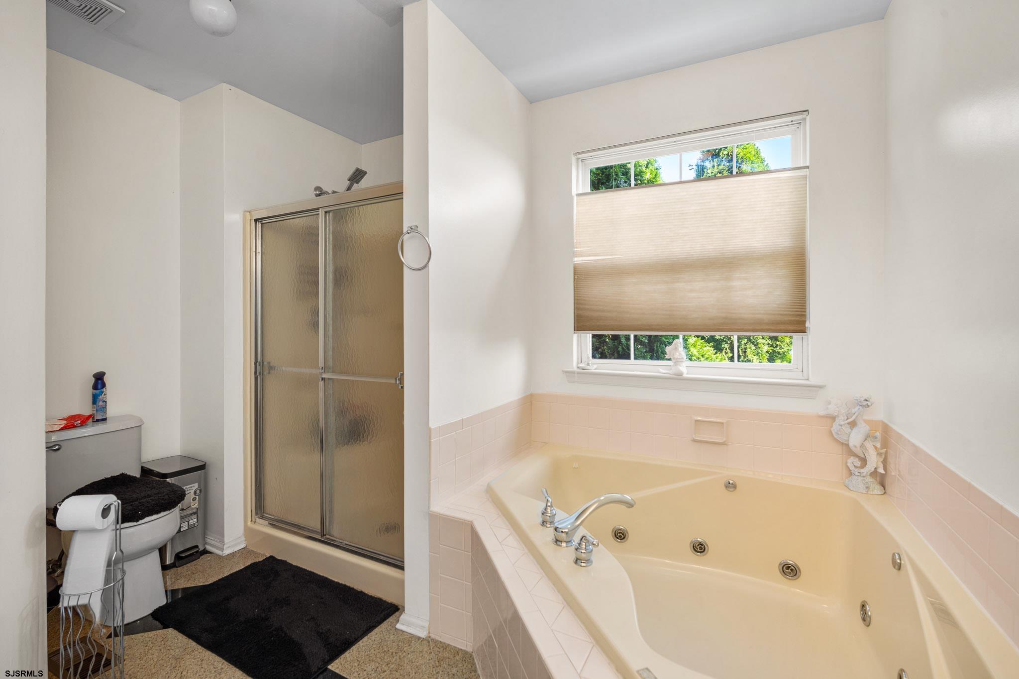 105 Cromwell Ct