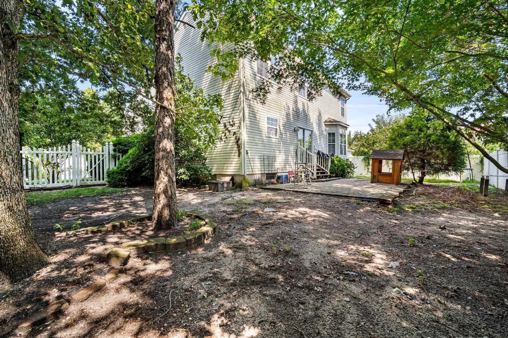 105 Cromwell Ct