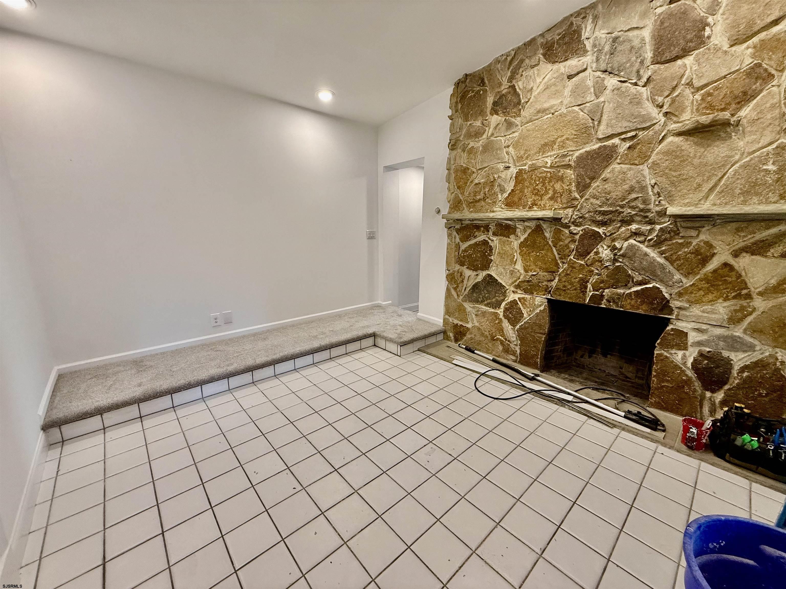 1119 Nugent