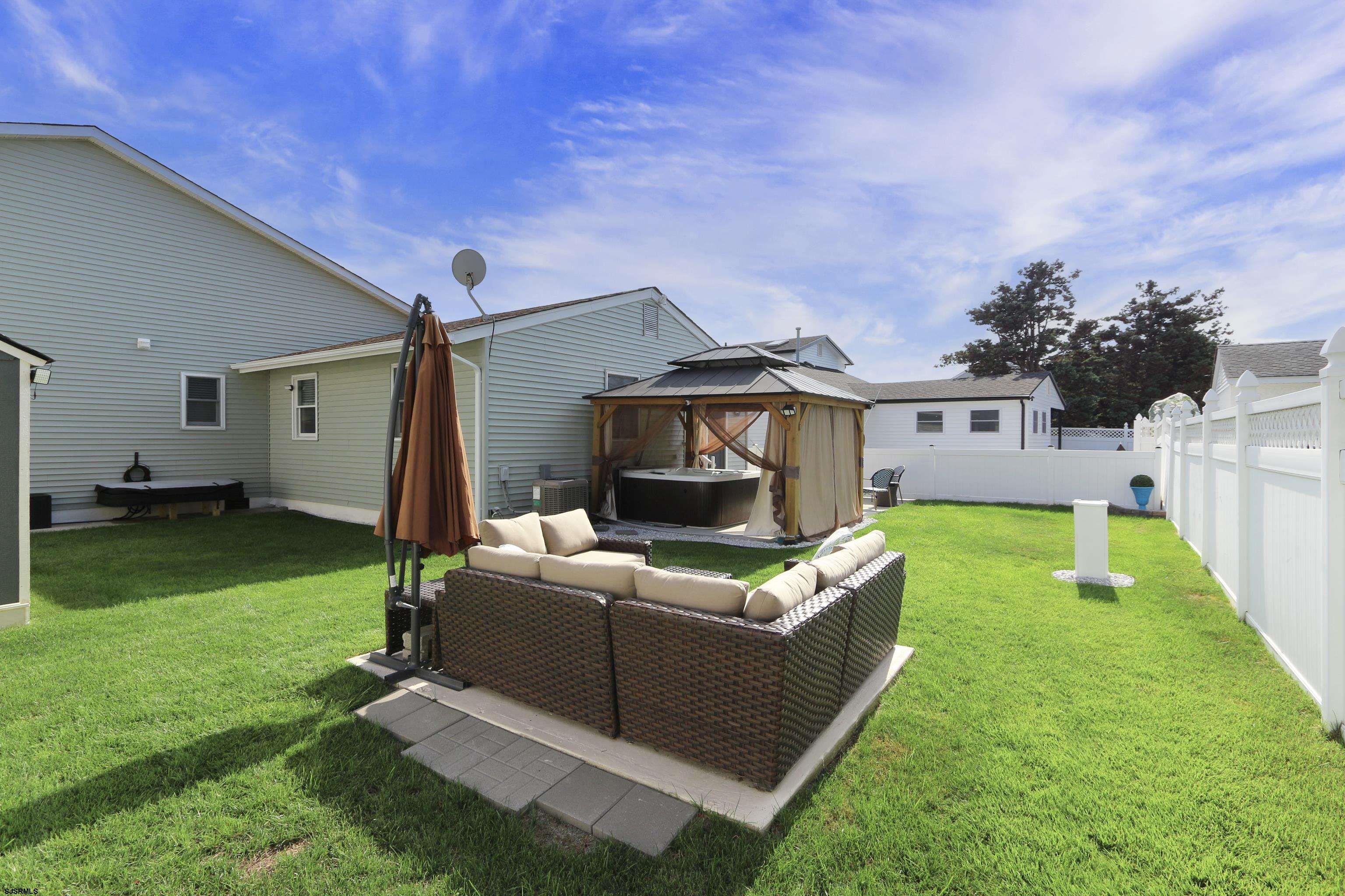 5209 Sea Spray Rd