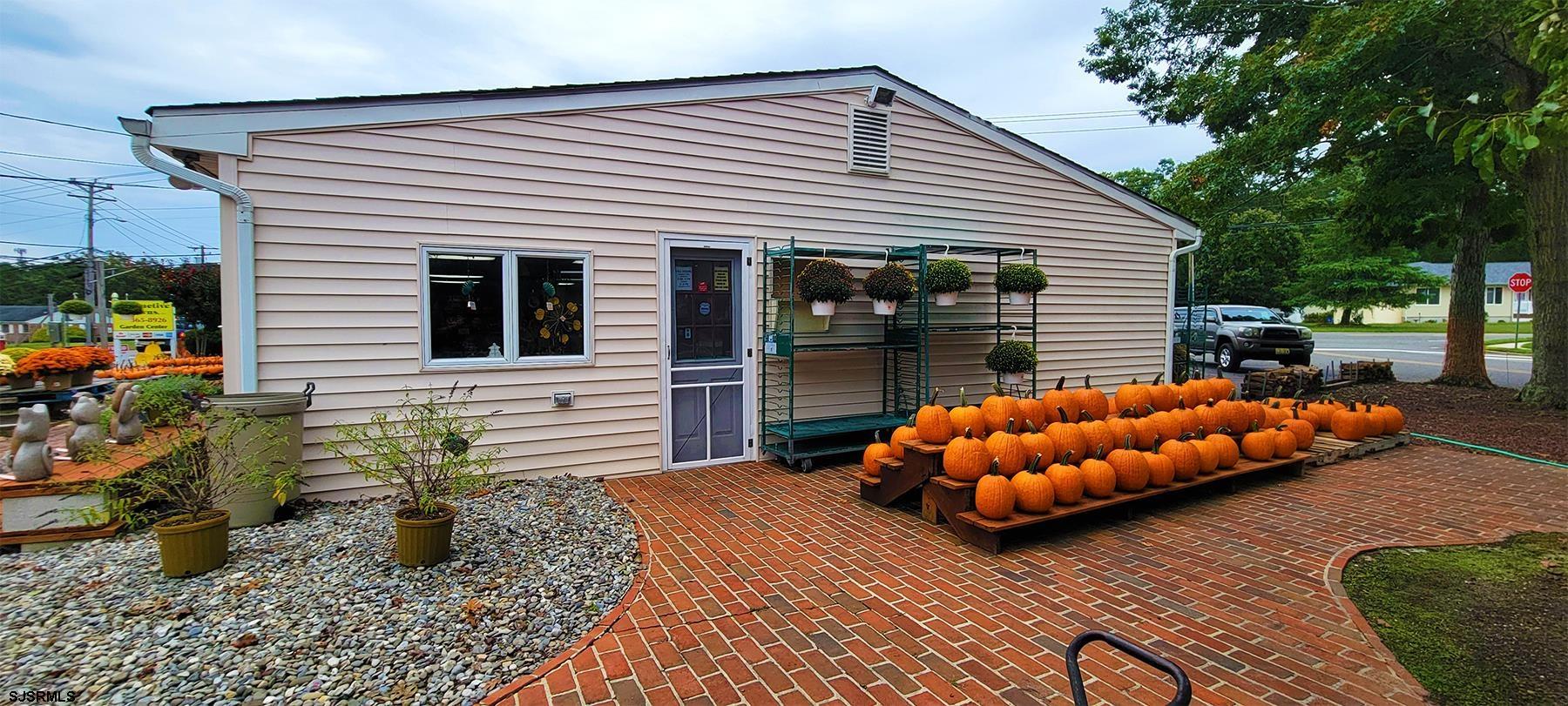 643 Zion Rd