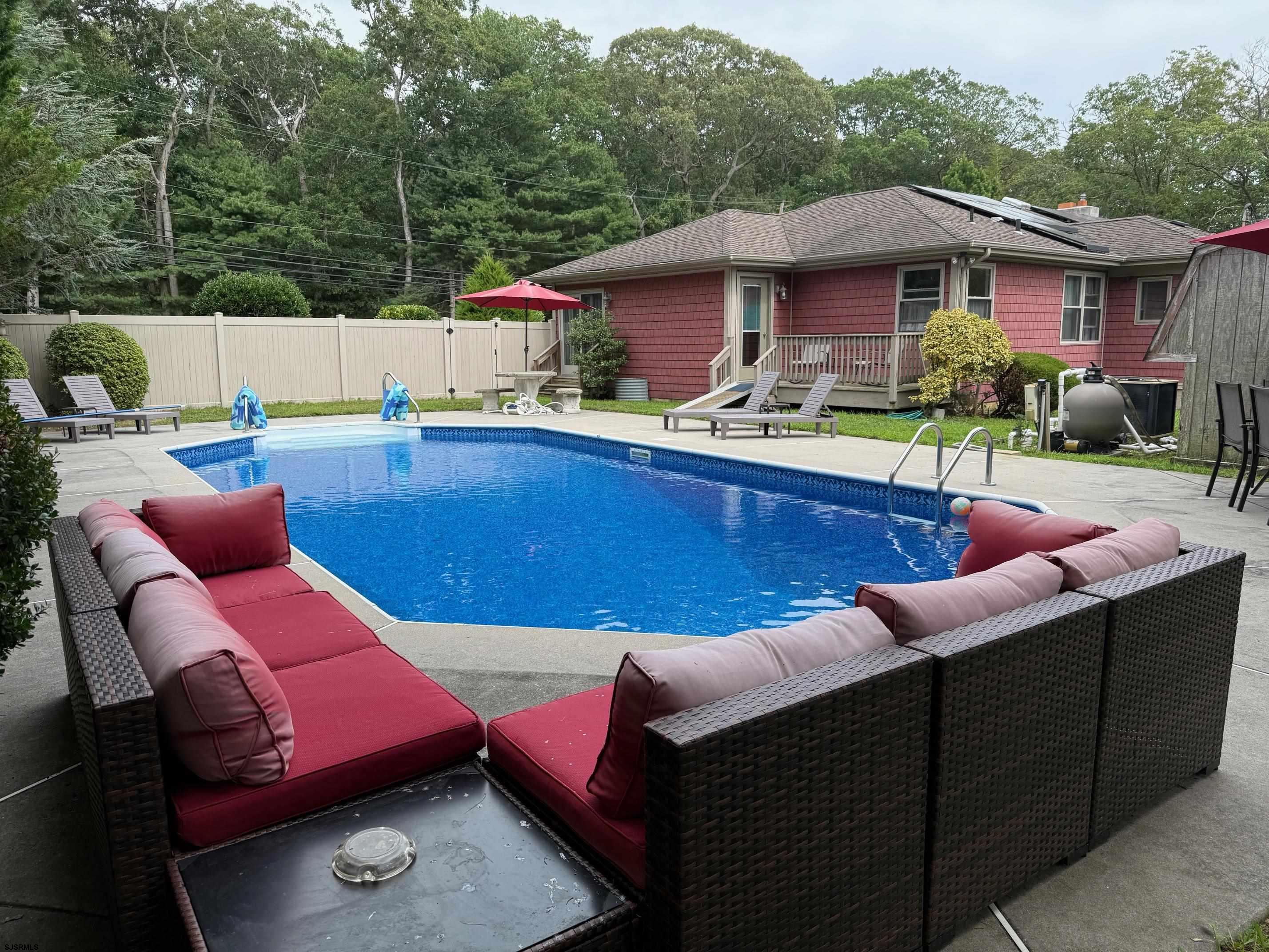 400 Dolphin Avenue - Picture 1