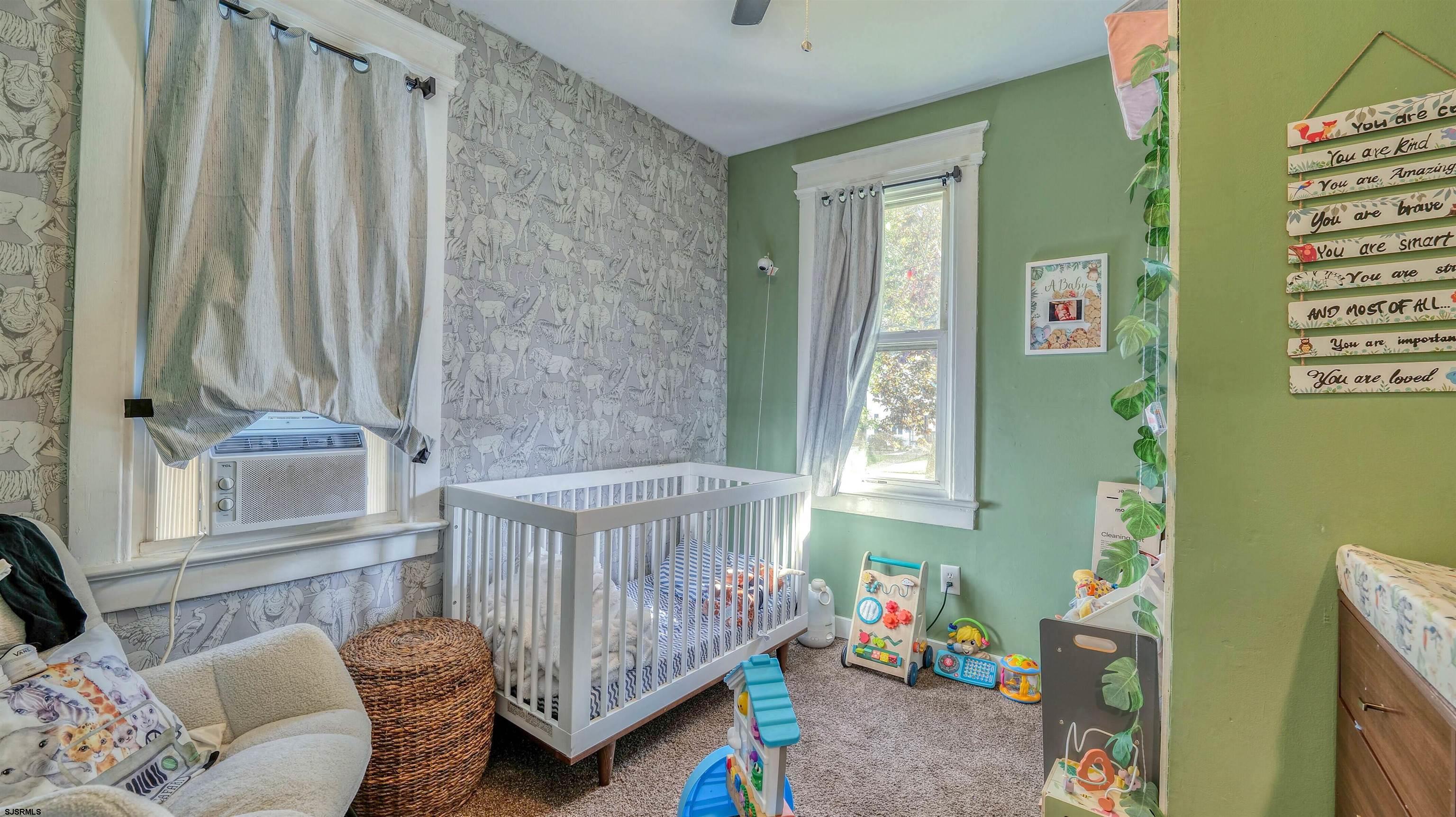 109 E Cedar Avenue