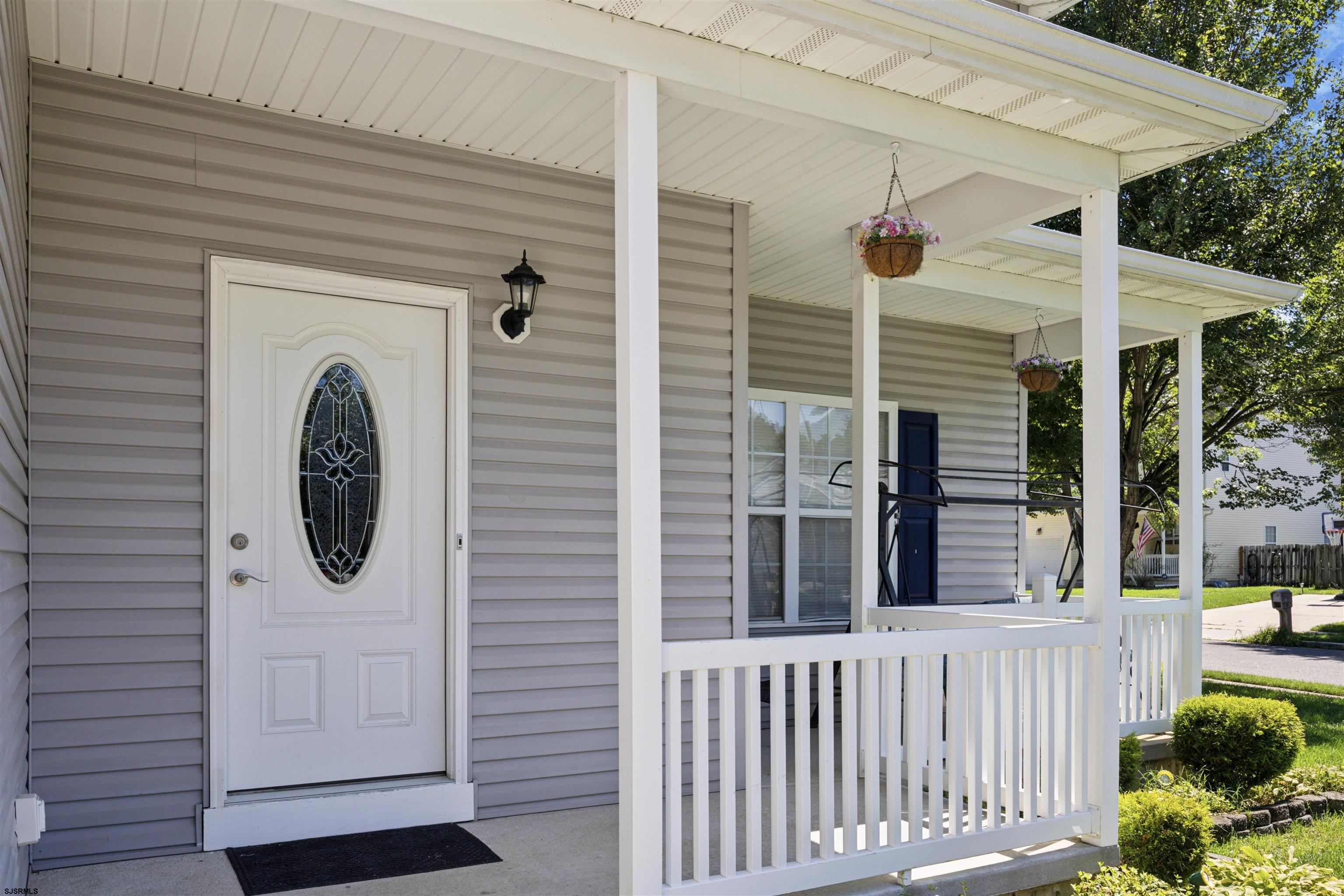 101 Pembroke Rd Road - Picture 2