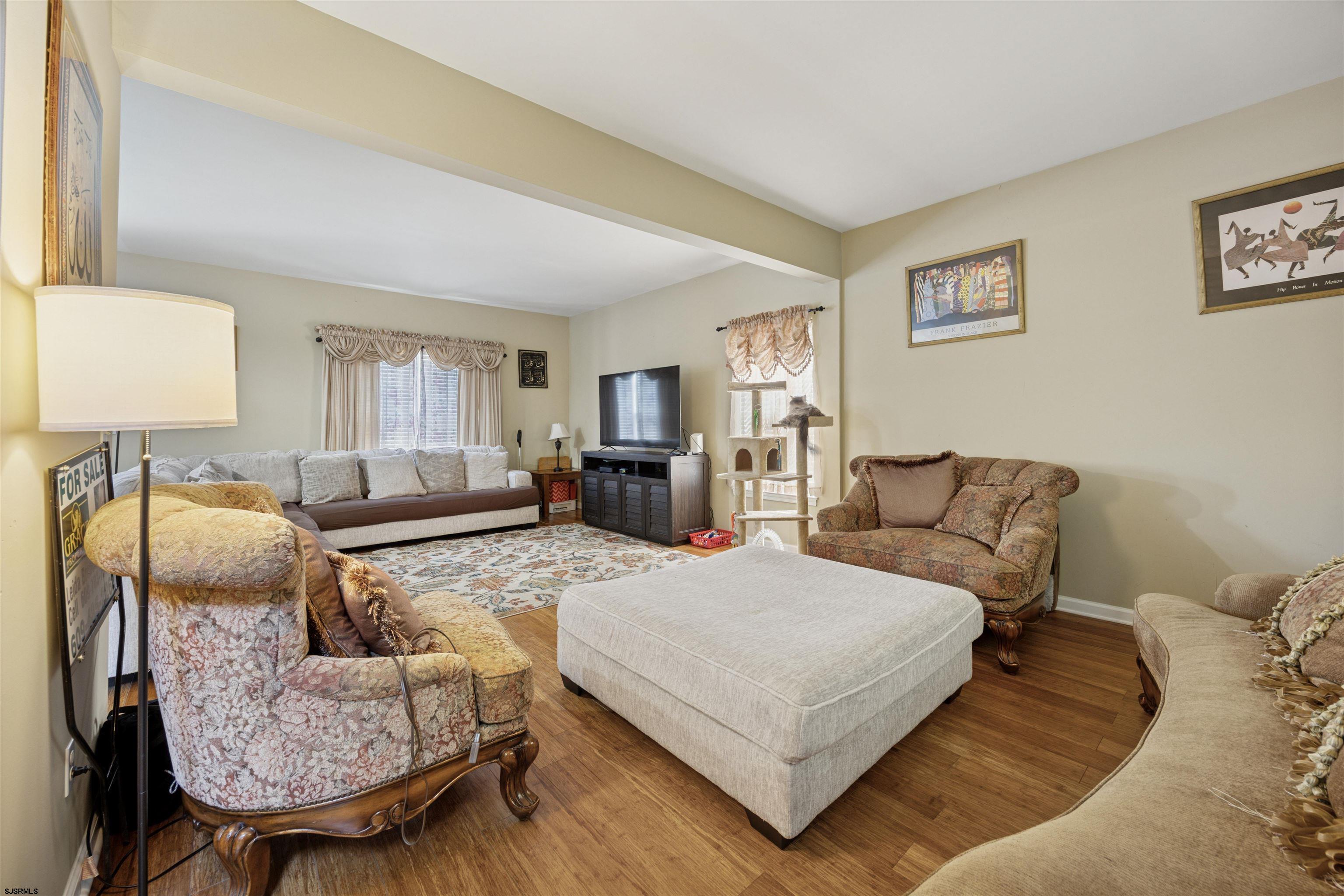 101 Pembroke Rd Road - Picture 4