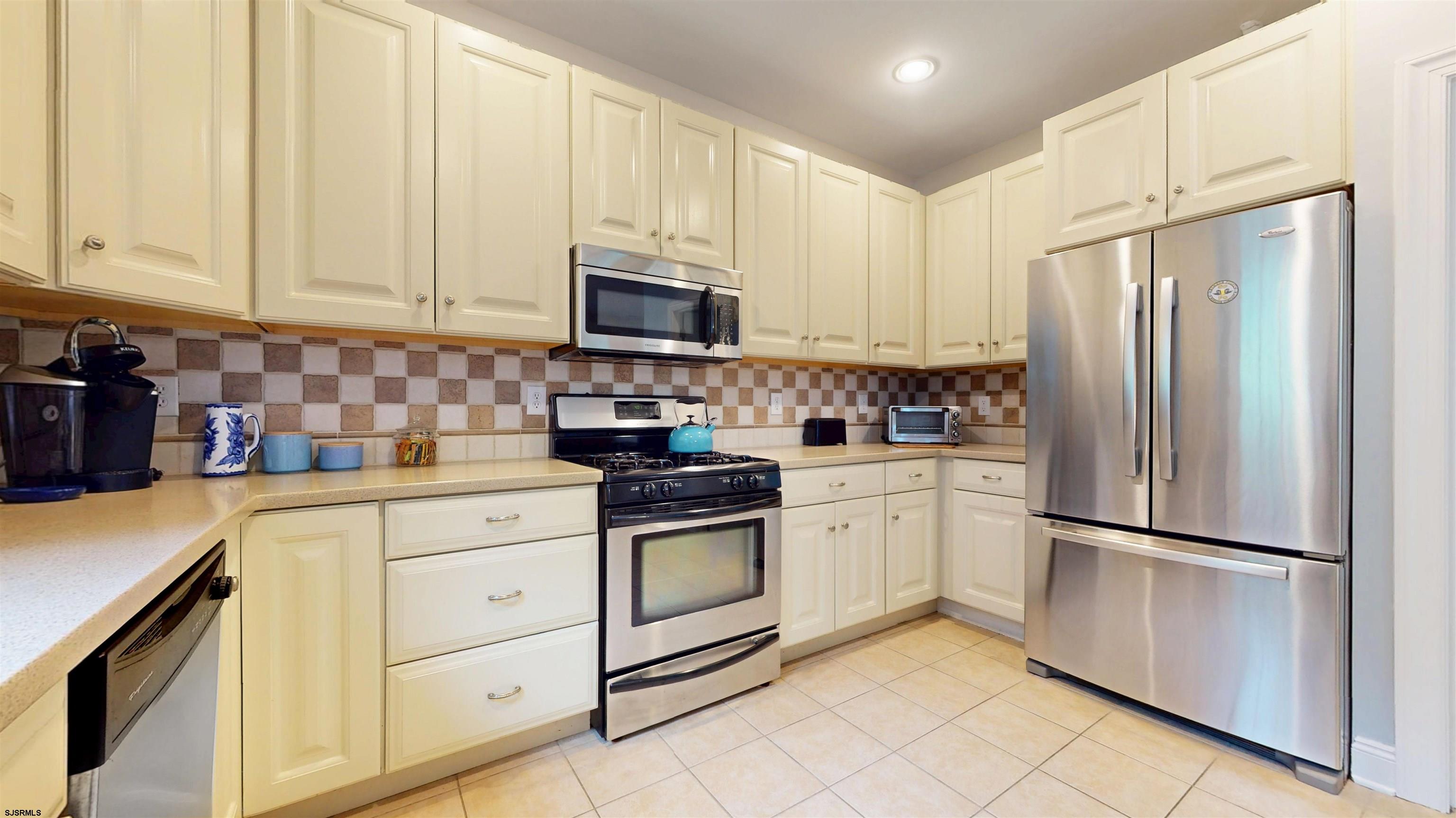 334 W Ocean Heights Avenue #112 Ave - Picture 3