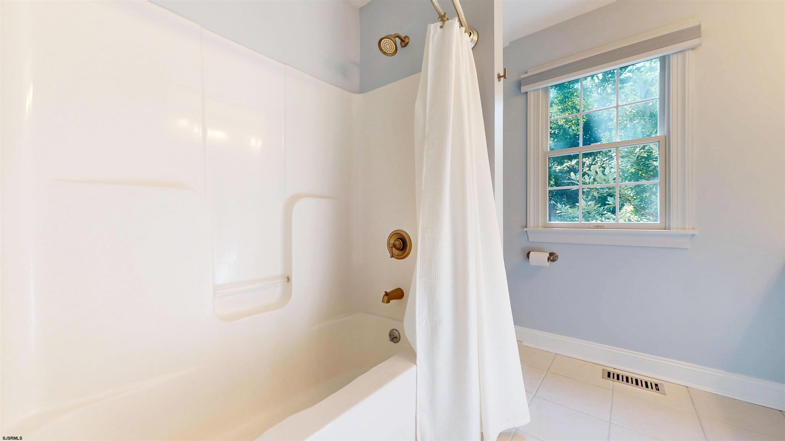 334 W Ocean Heights Avenue #112 Ave