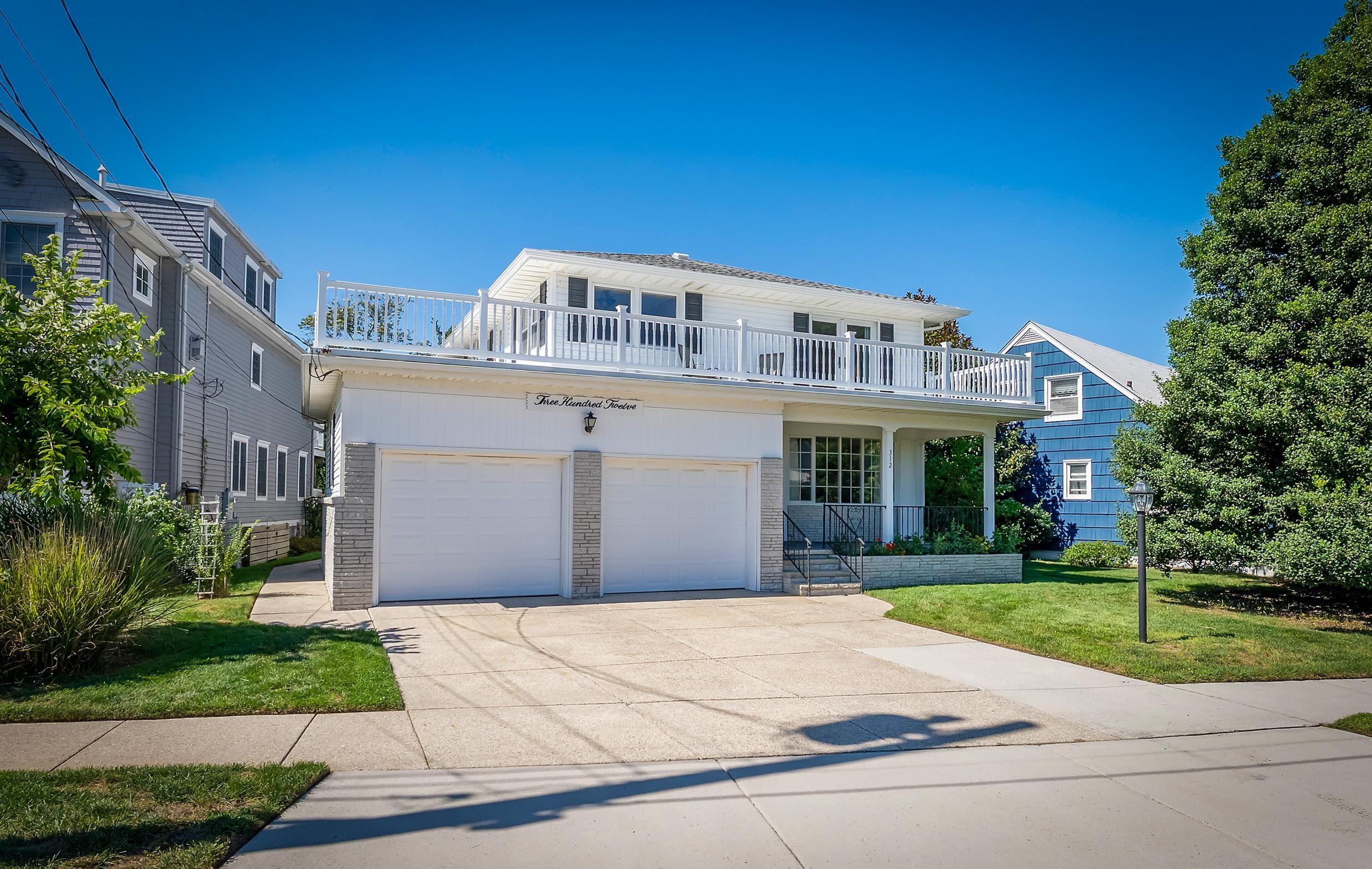 312 W Surf Road - Picture 1