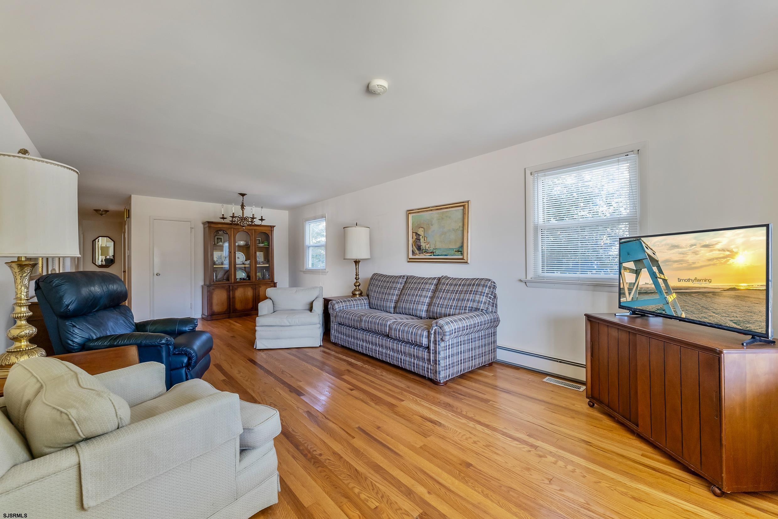 312 W Surf Road