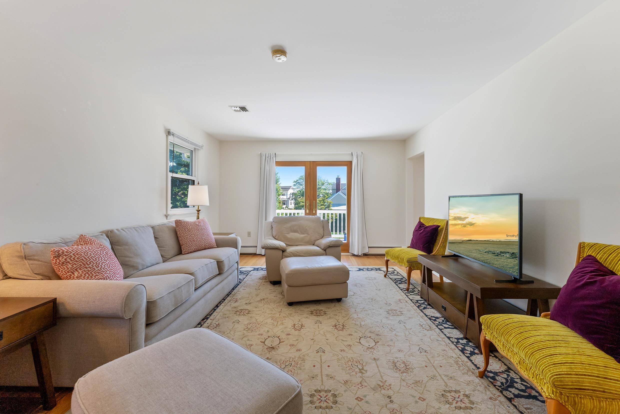 312 W Surf Road
