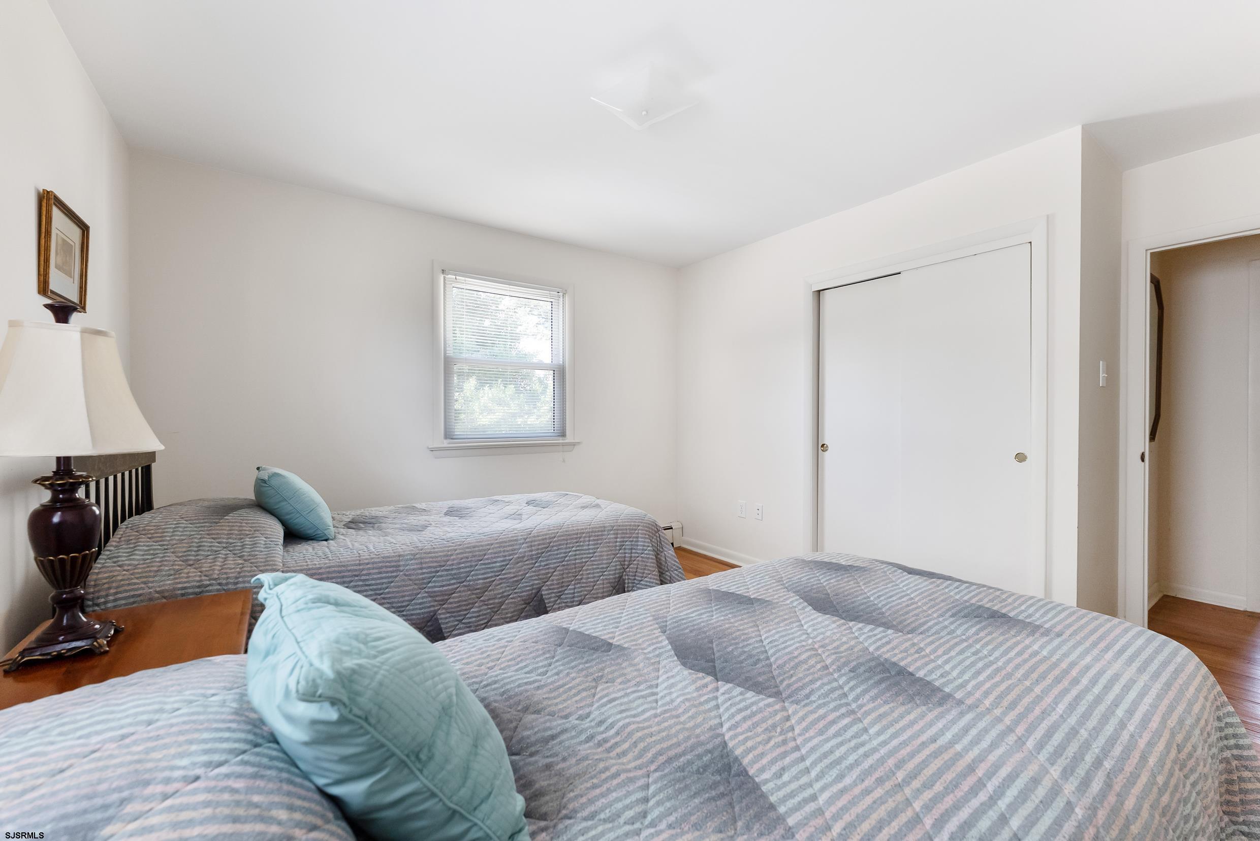 312 W Surf Road
