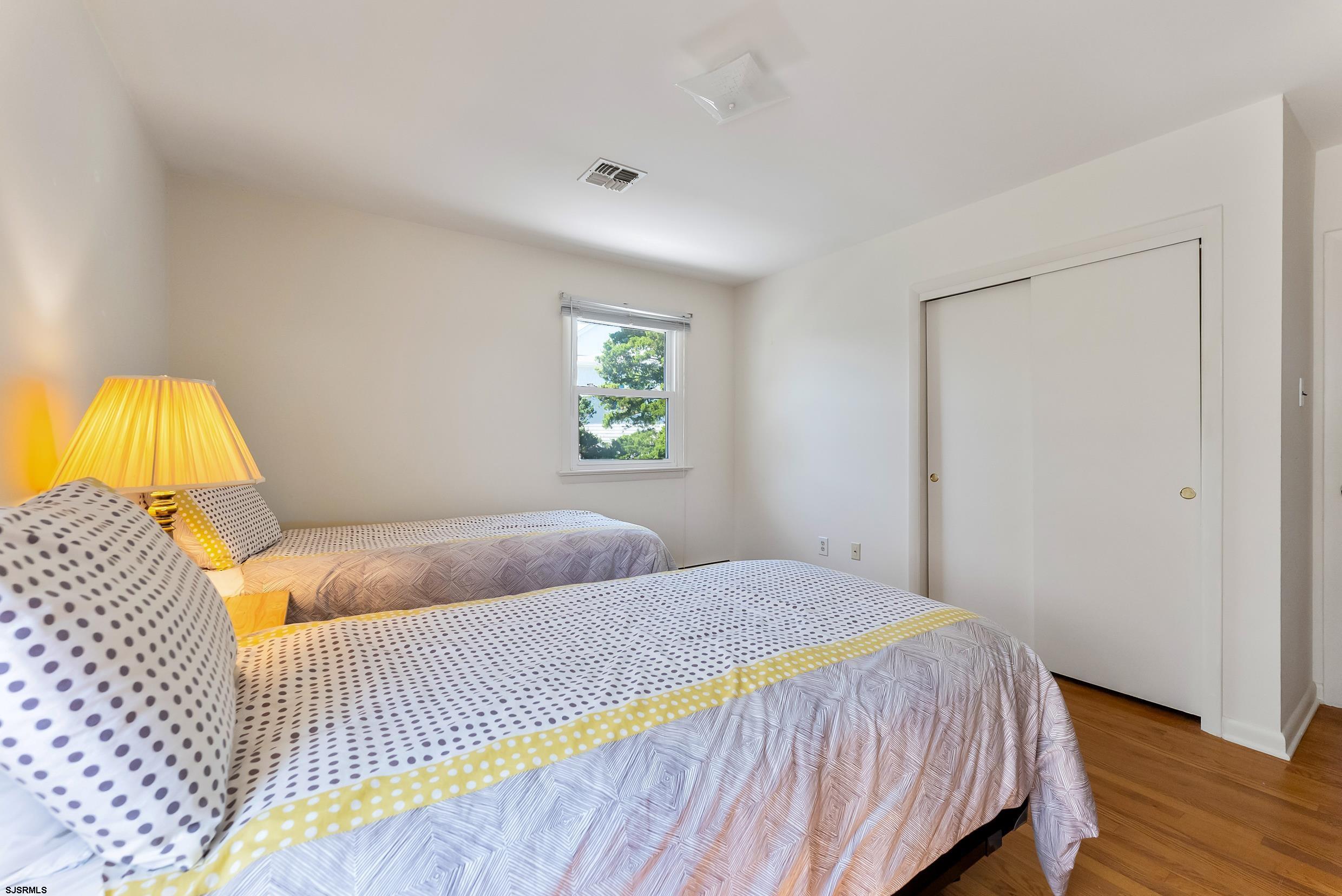 312 W Surf Road