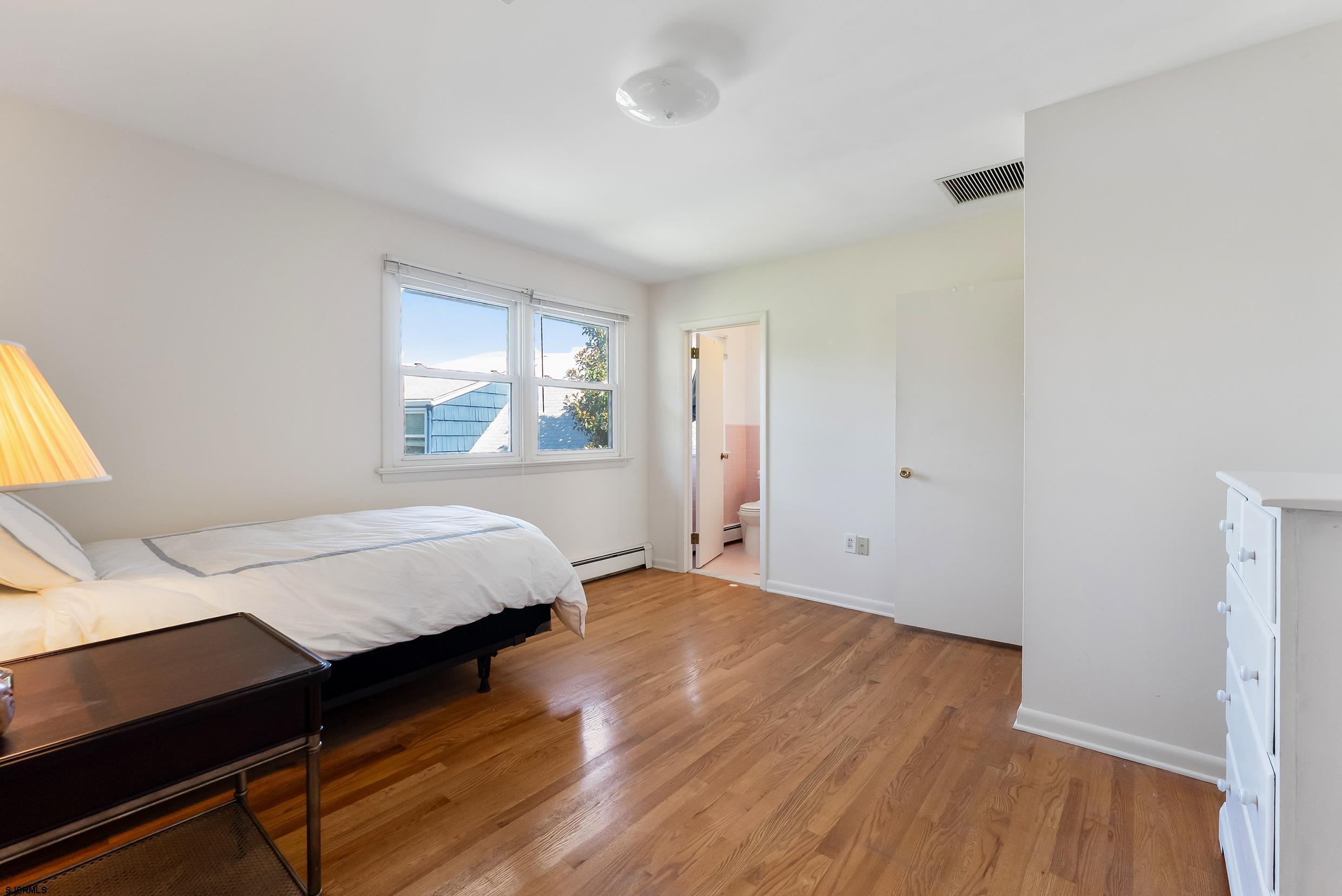 312 W Surf Road