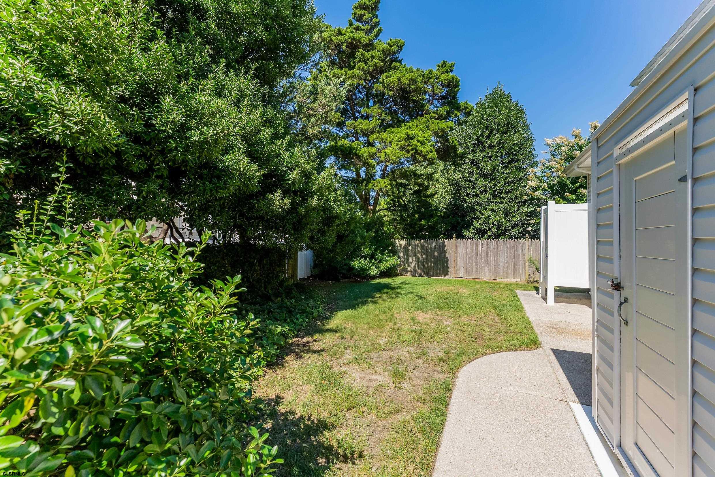 312 W Surf Road