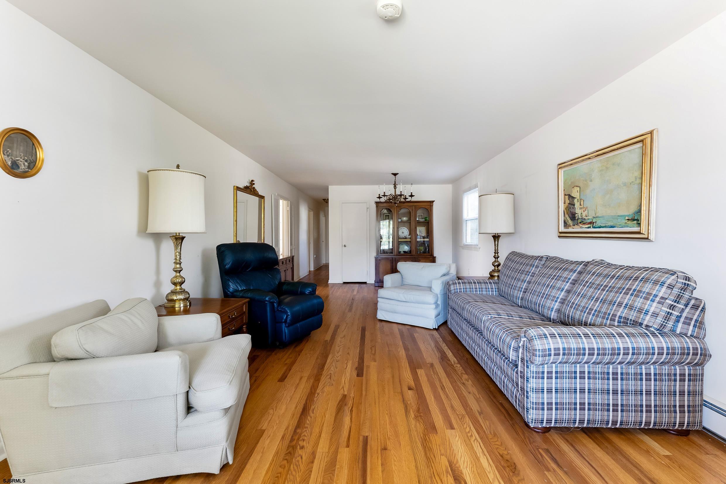 312 W Surf Road