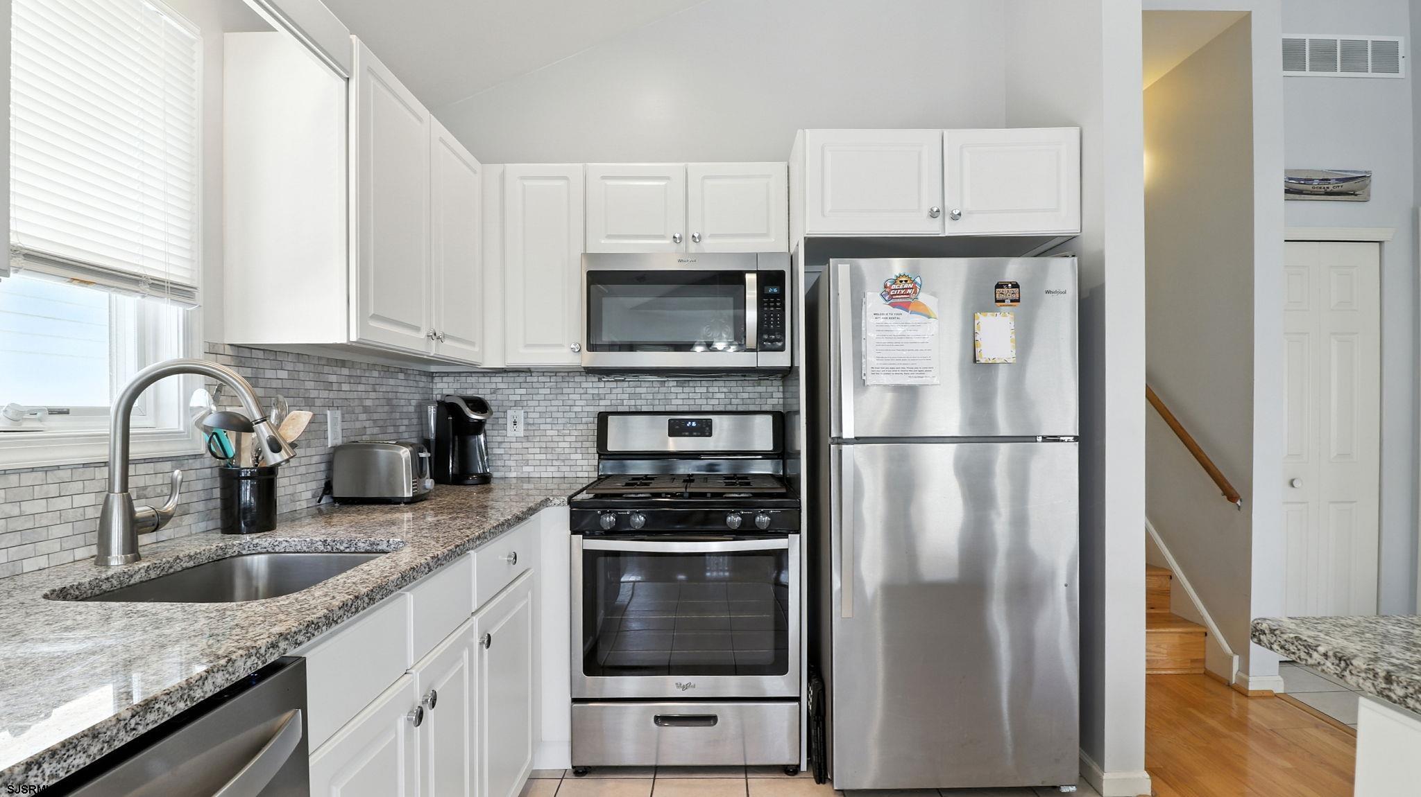 1343 Central Avenue - Picture 4