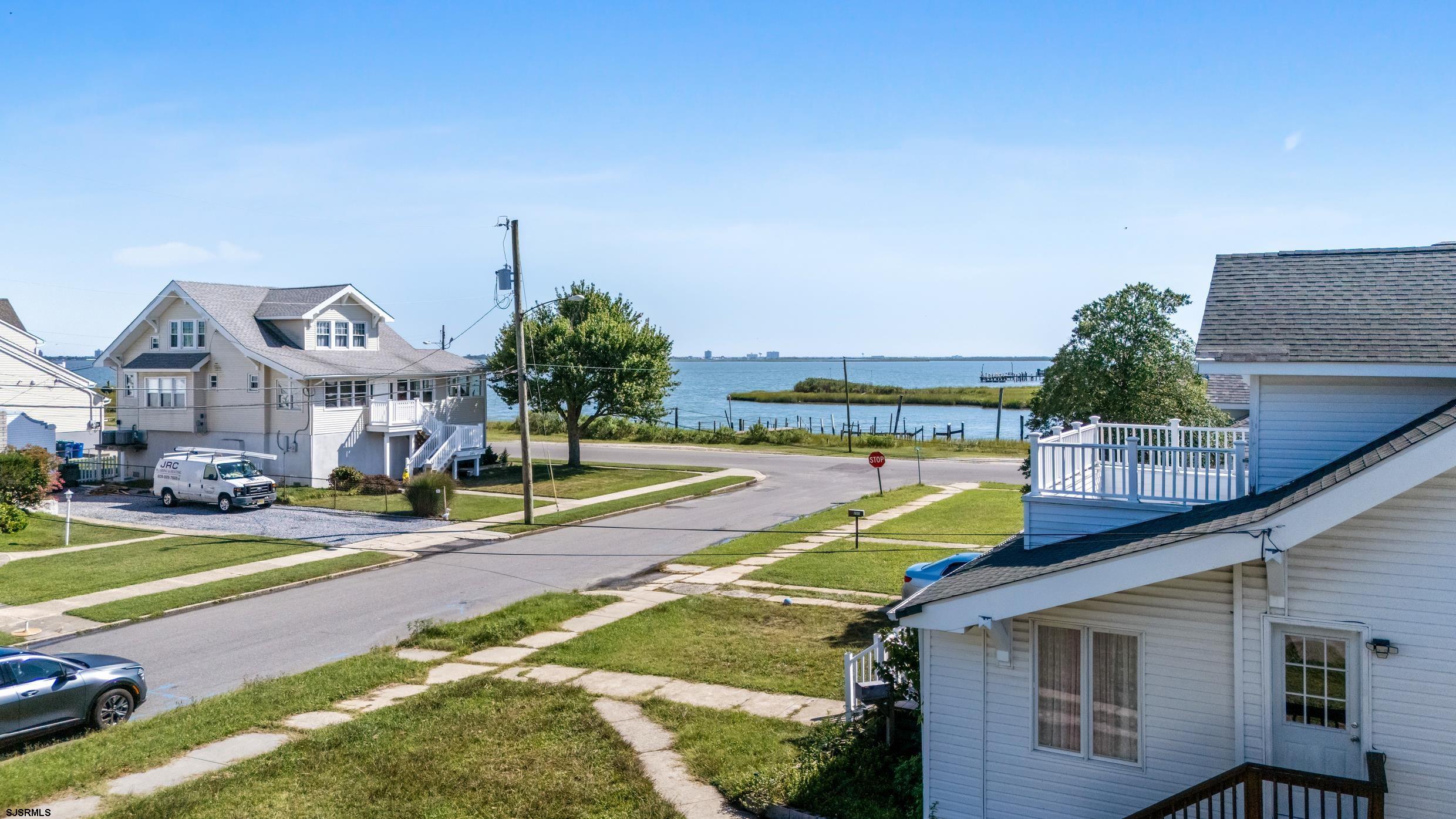 201 Genoa Avenue - Picture 1