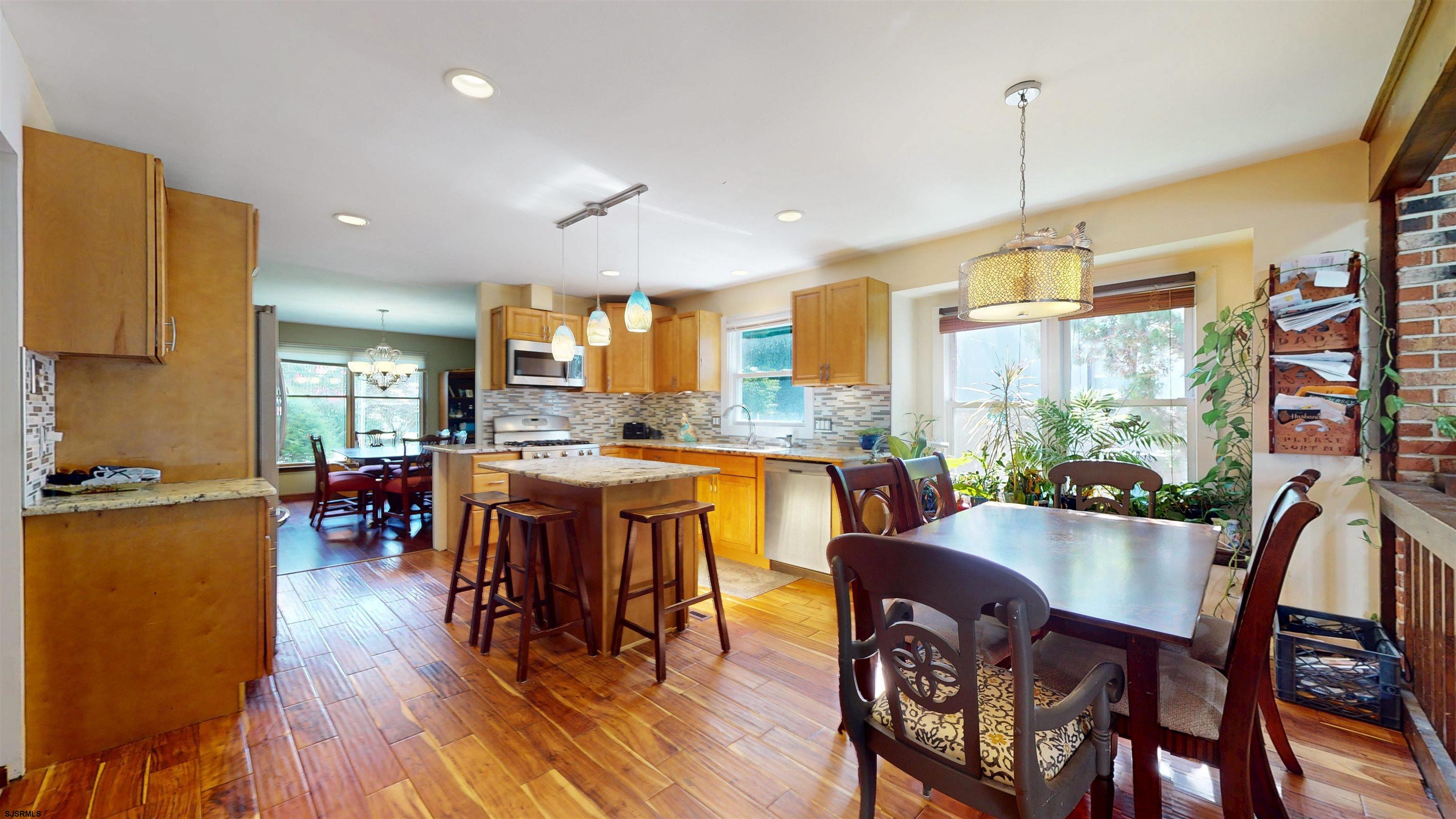 7 Woodstock Dr