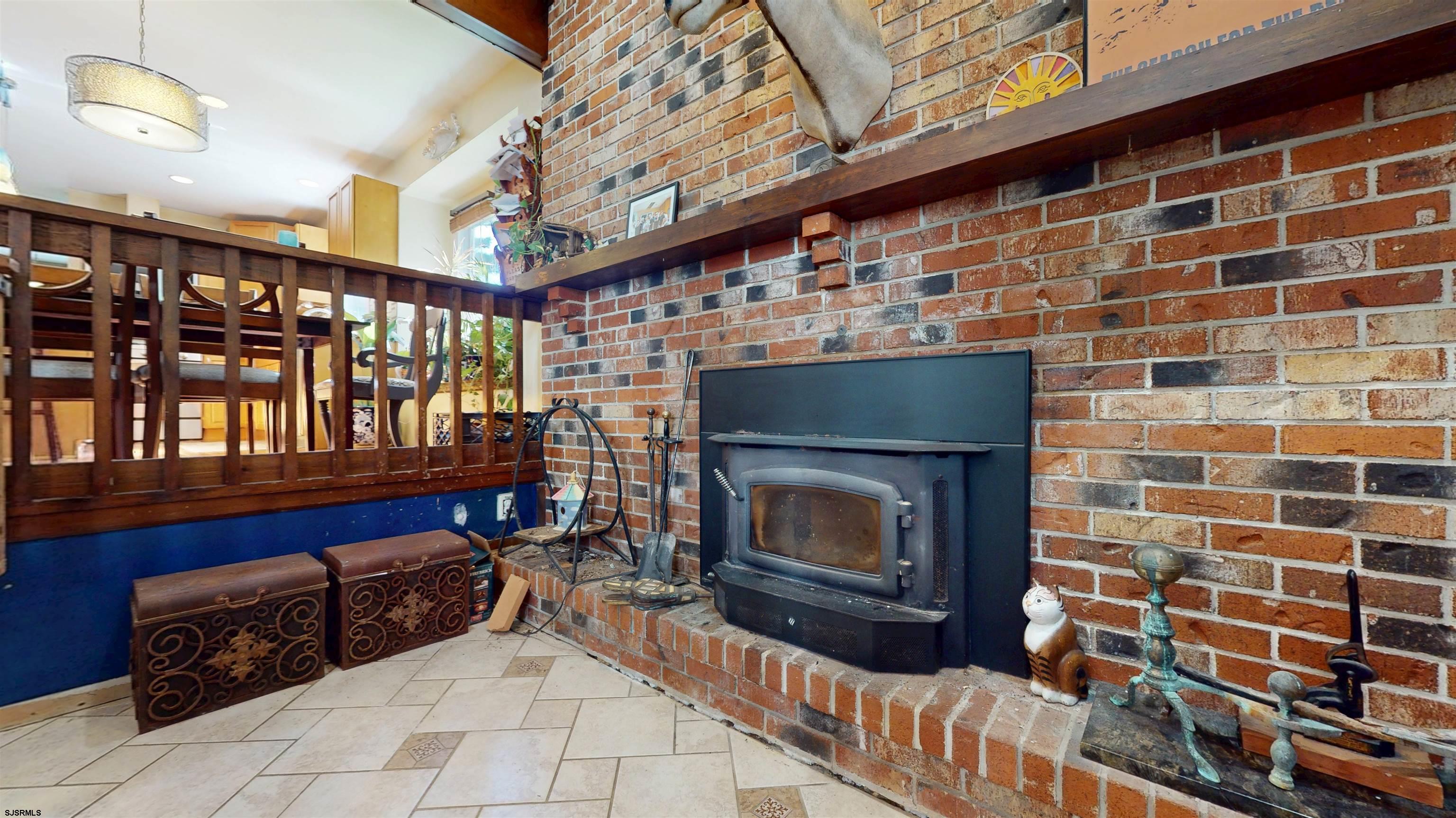 7 Woodstock Dr