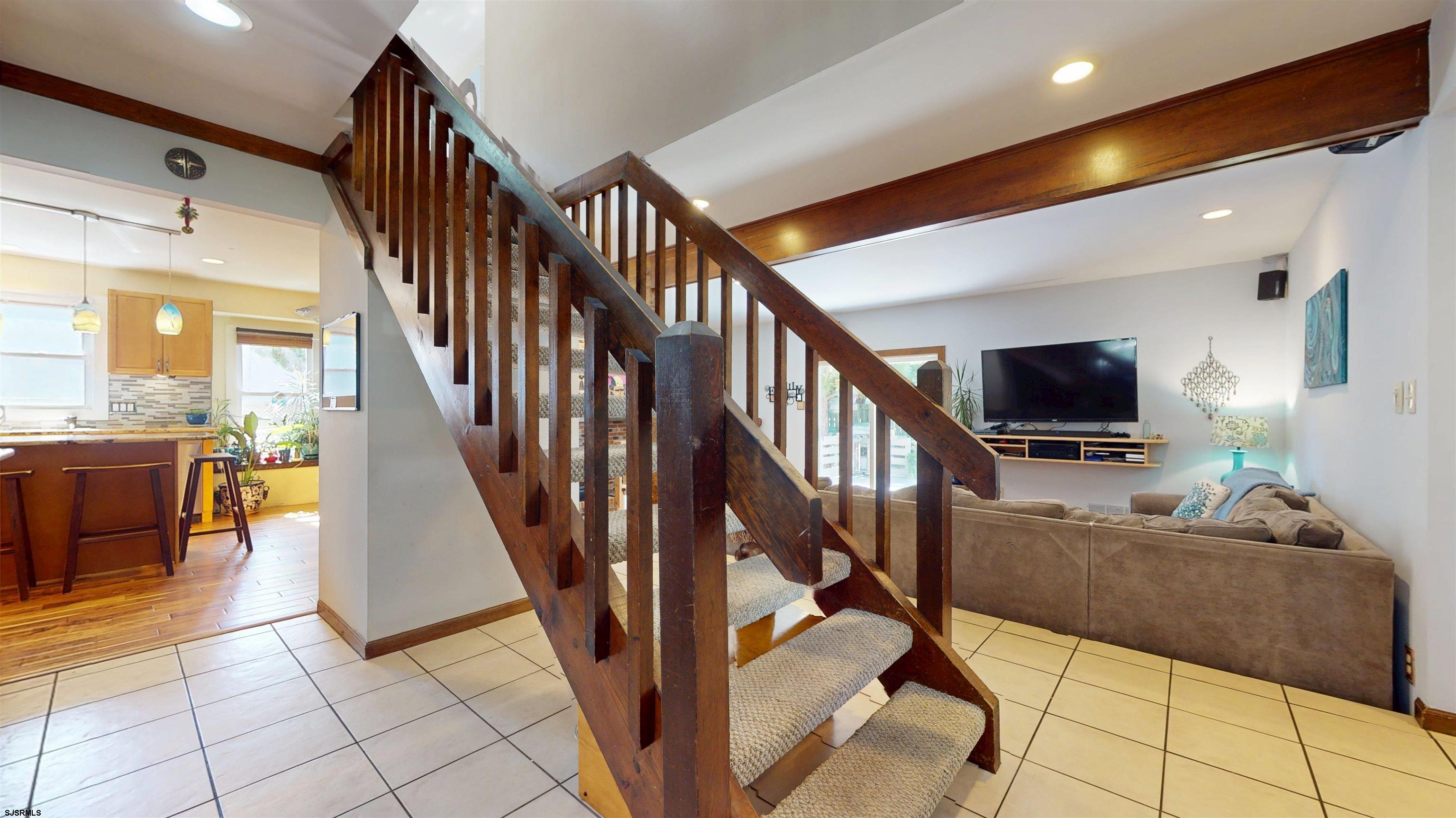7 Woodstock Dr