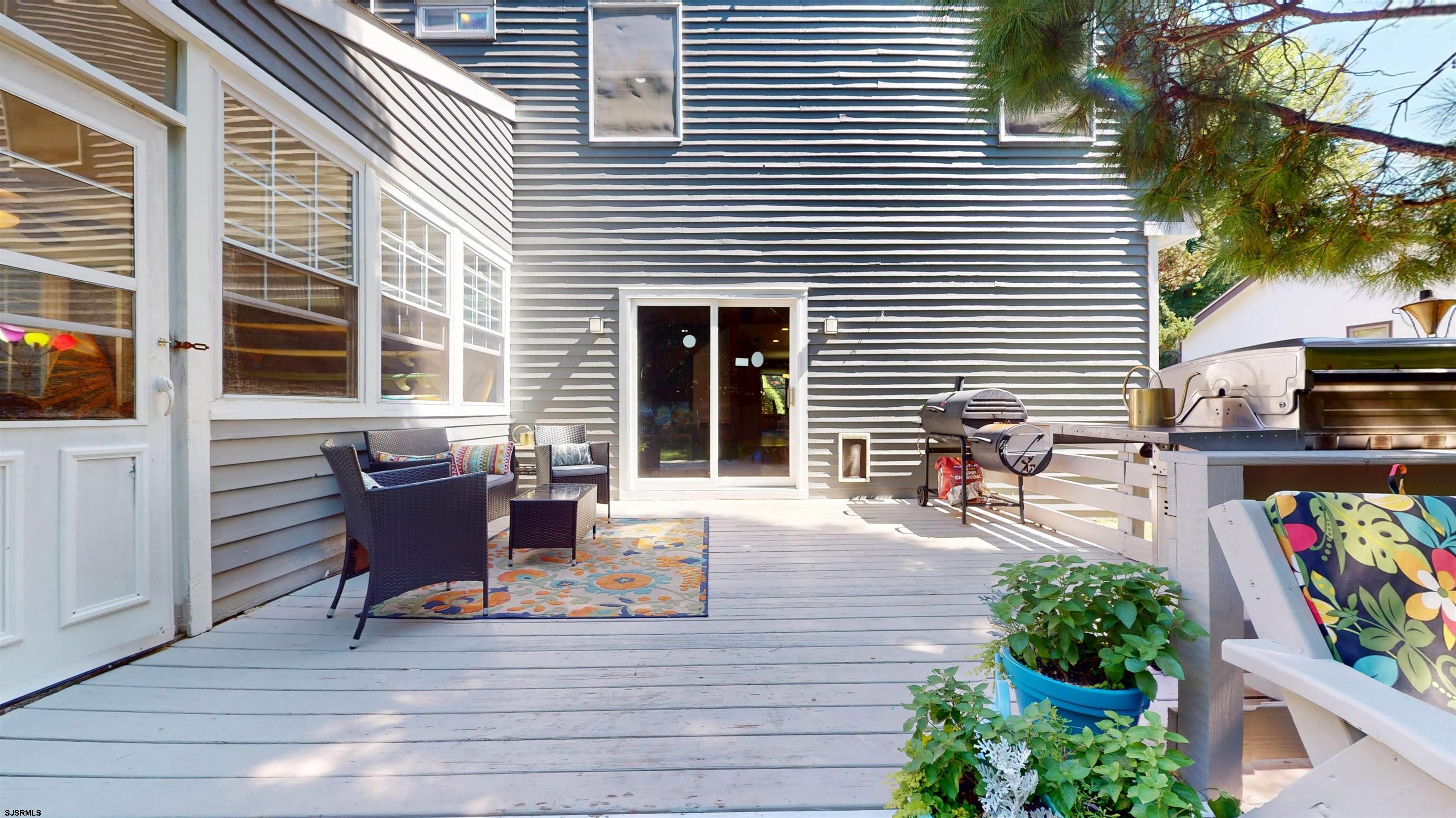 7 Woodstock Dr