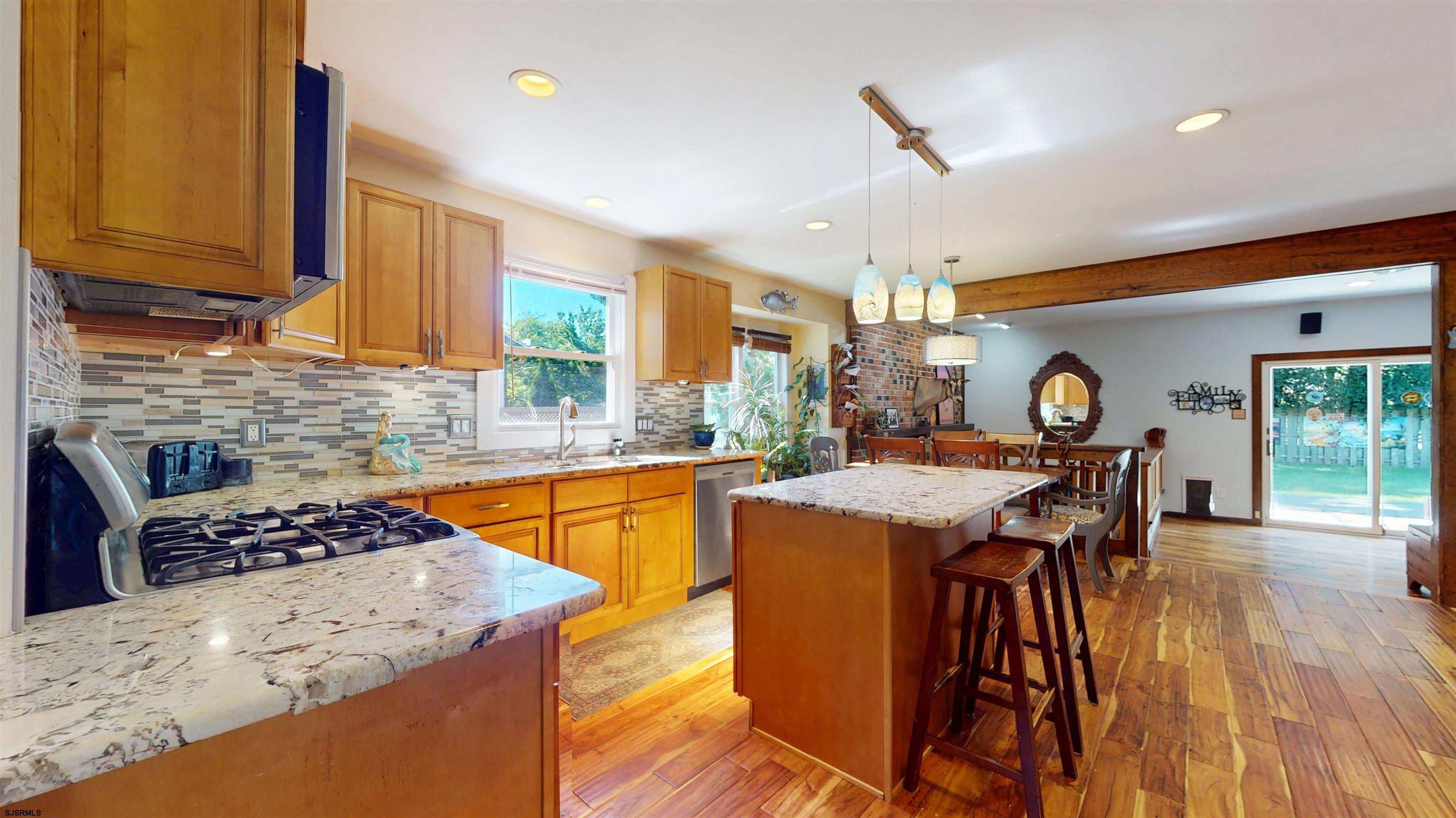 7 Woodstock Dr